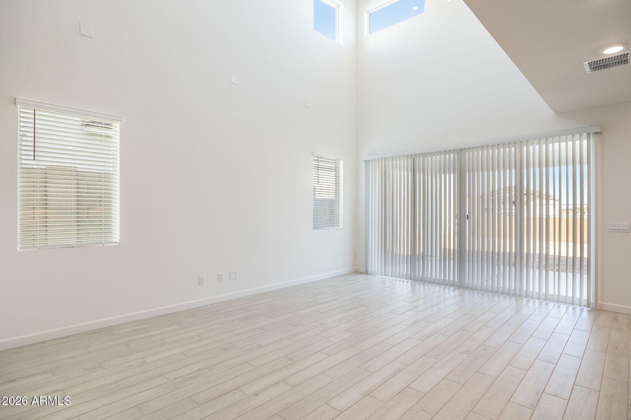 2327 N 29TH Street, Phoenix, AZ 85008 — photo 5 of 26