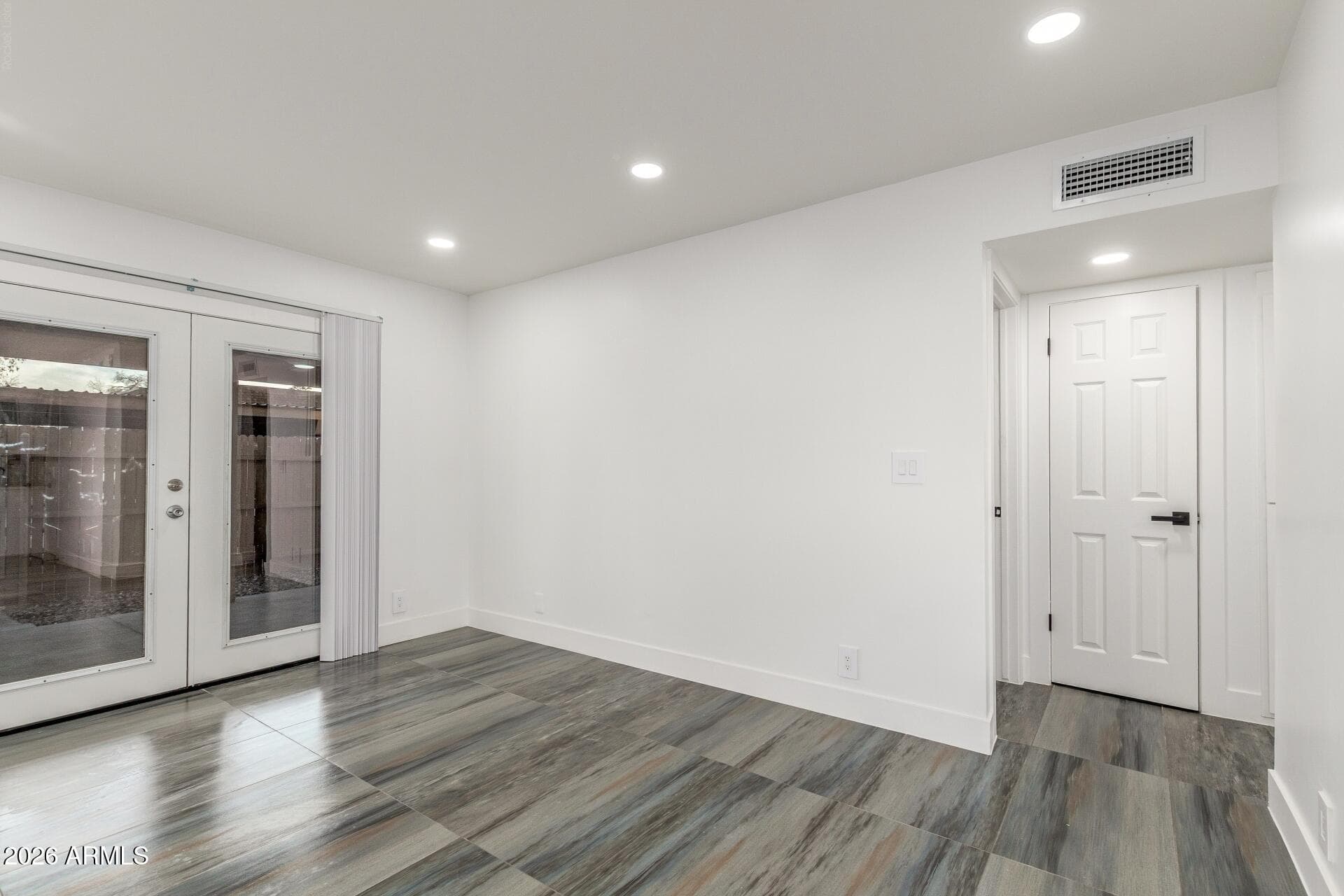 3418 W EL CAMINITO Drive, Phoenix, AZ 85051 — photo 5 of 25