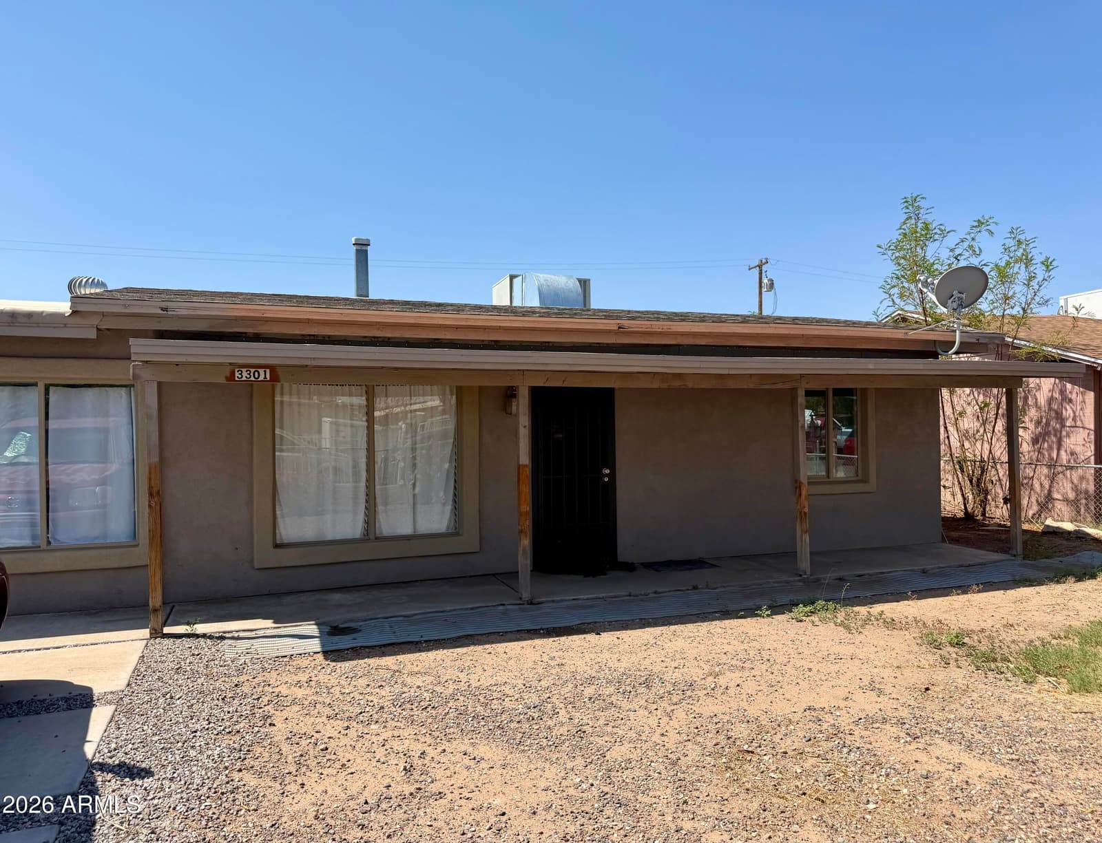 3301 W HOLLY Street, Phoenix, AZ 85009 — photo 12 of 18
