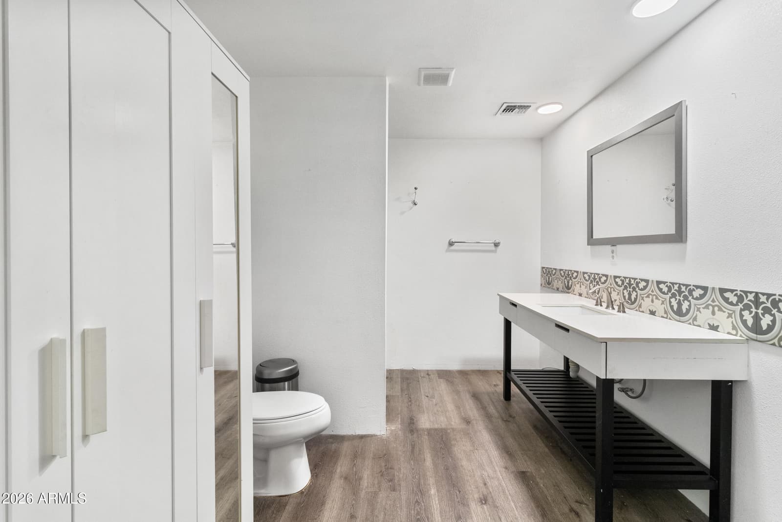 2401 W SOUTHERN Avenue 421, Tempe, AZ 85282 — photo 5 of 37