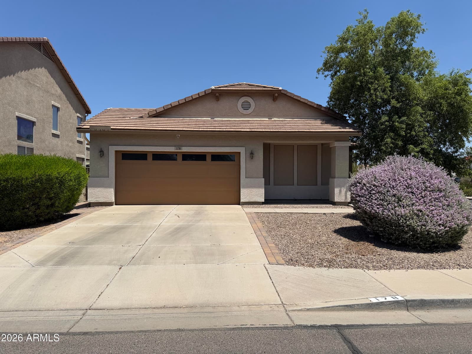178 W PACIFIC Drive, Casa Grande, AZ 85122