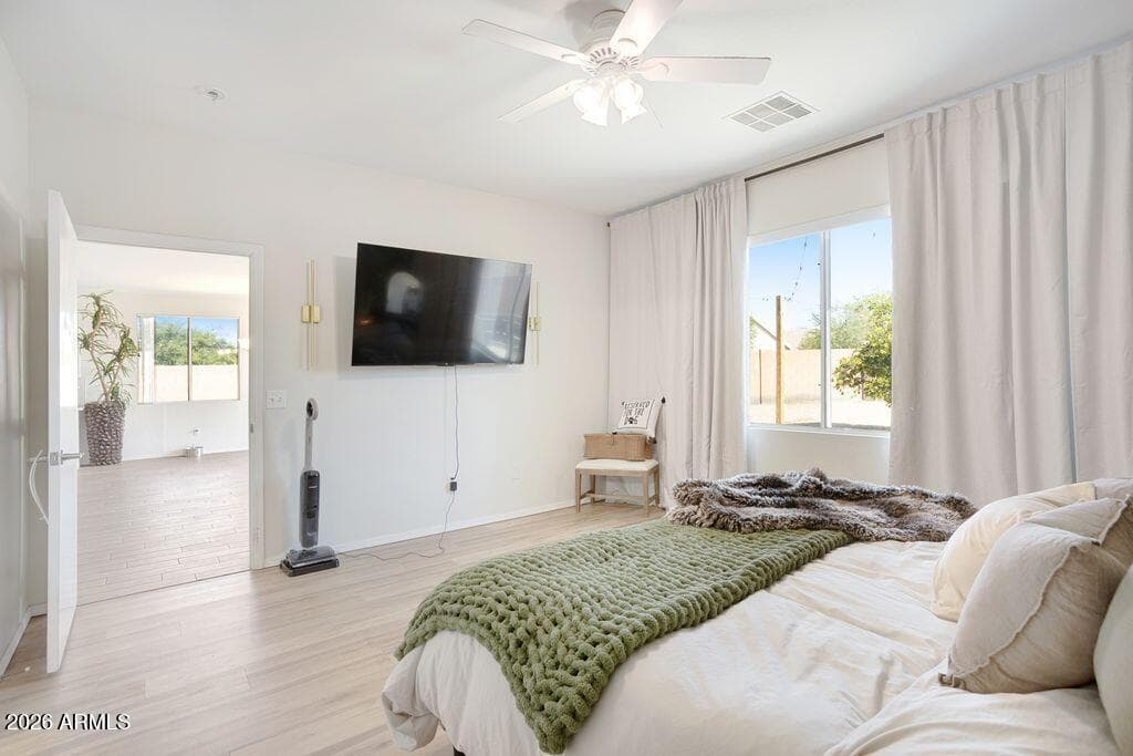 7124 W PALMAIRE Avenue W, Glendale, AZ 85303 — photo 12 of 33