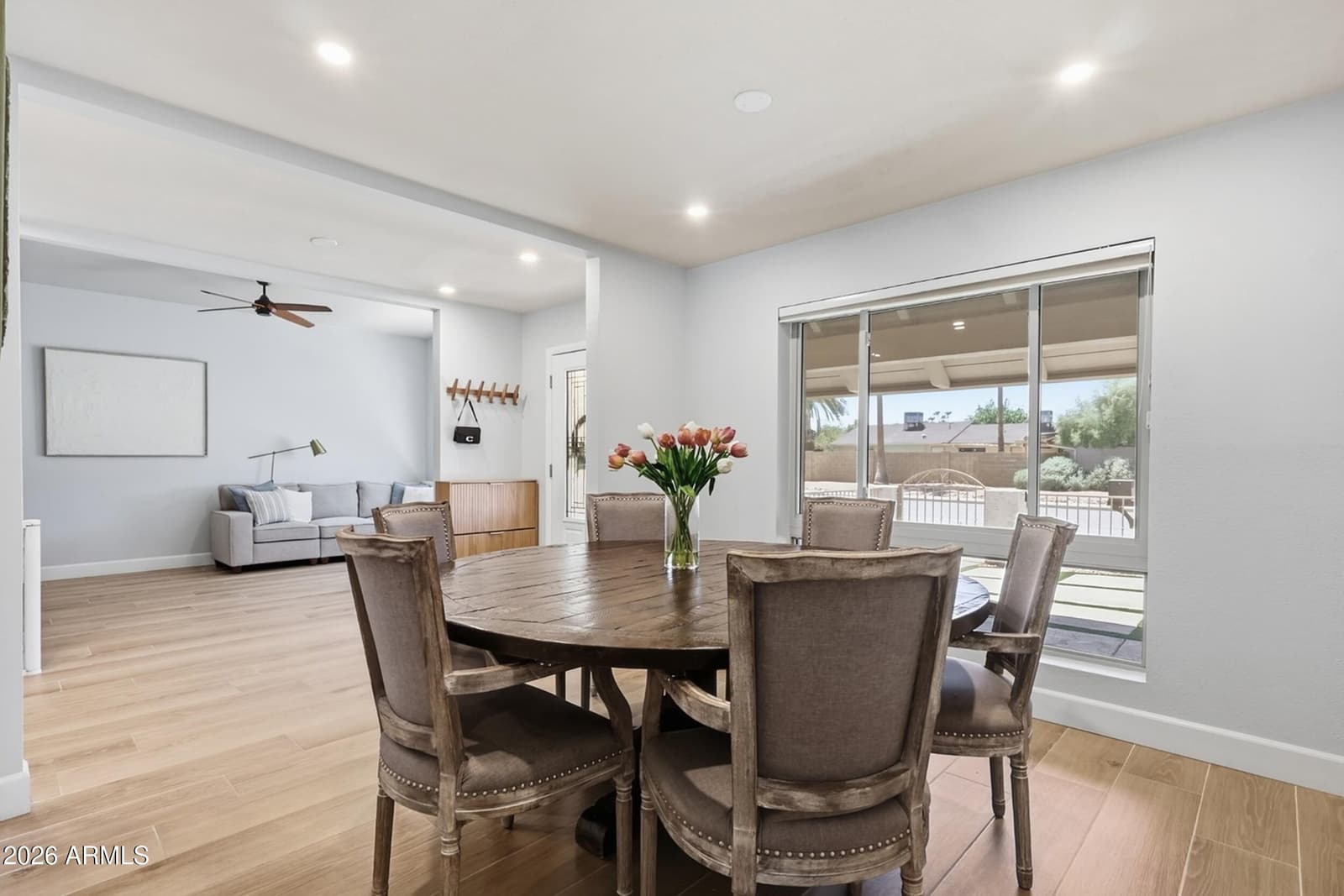 11041 N 44TH Street, Phoenix, AZ 85028 — photo 5 of 41