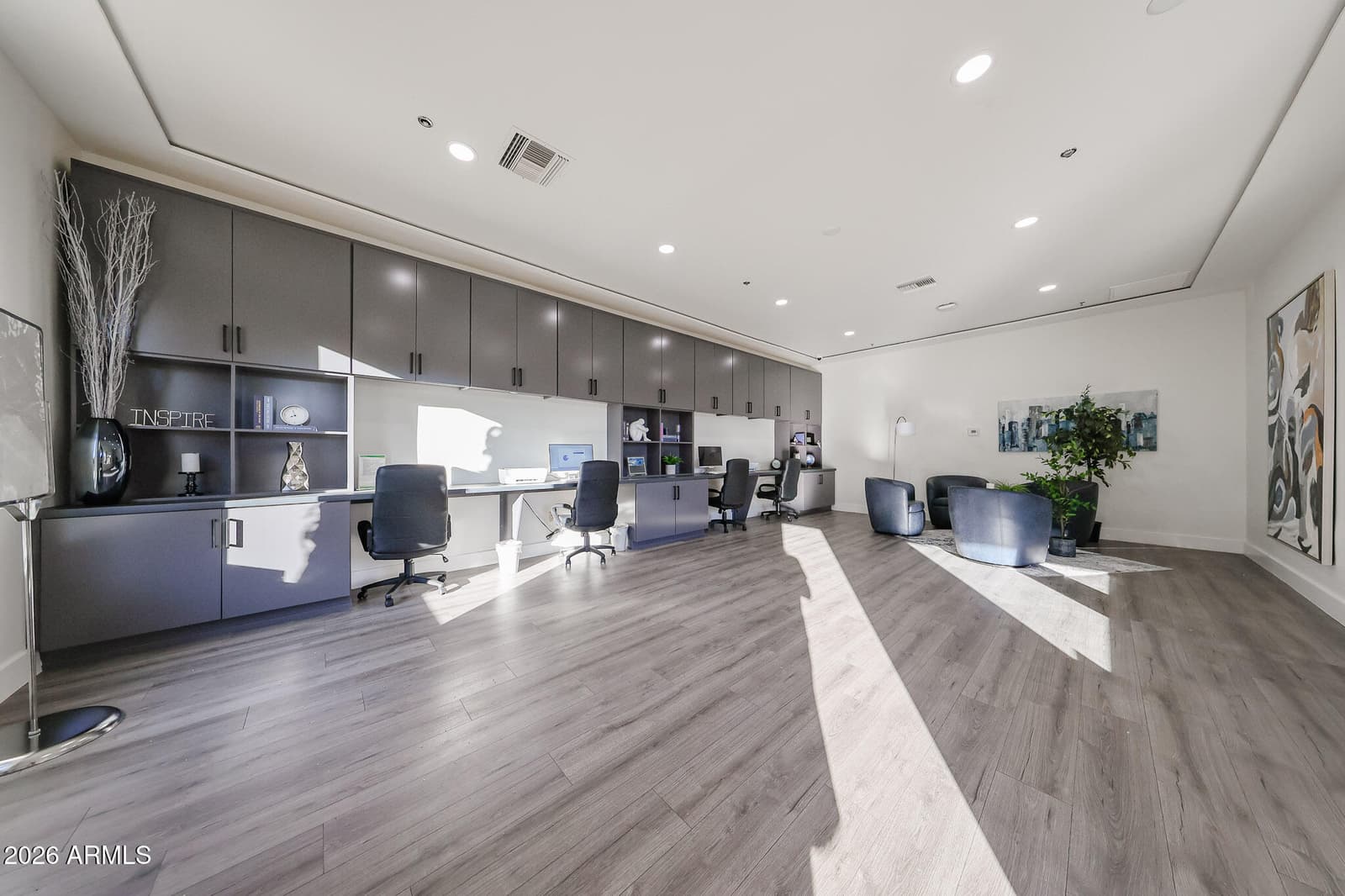 920 E DEVONSHIRE Avenue 4001, Phoenix, AZ 85014 — photo 35 of 39