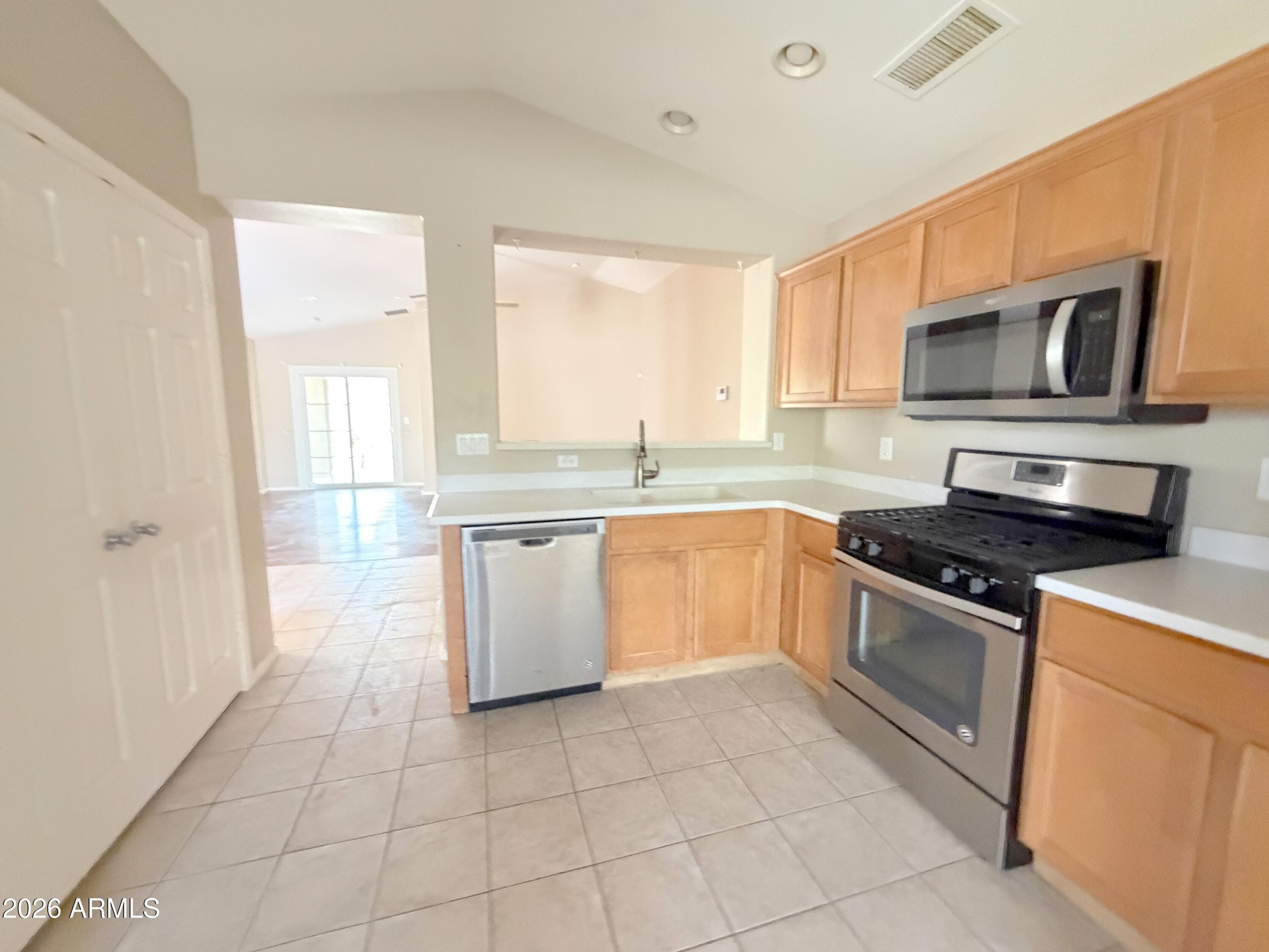 43966 W CYPRESS Lane, Maricopa, AZ 85138 — photo 10 of 38