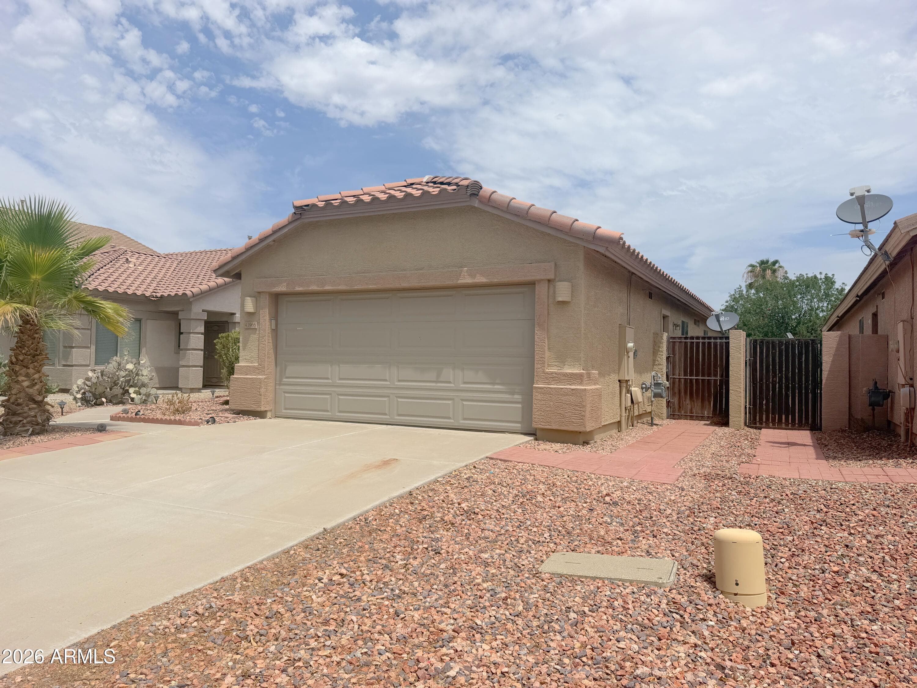 43966 W CYPRESS Lane, Maricopa, AZ 85138 — photo 2 of 38