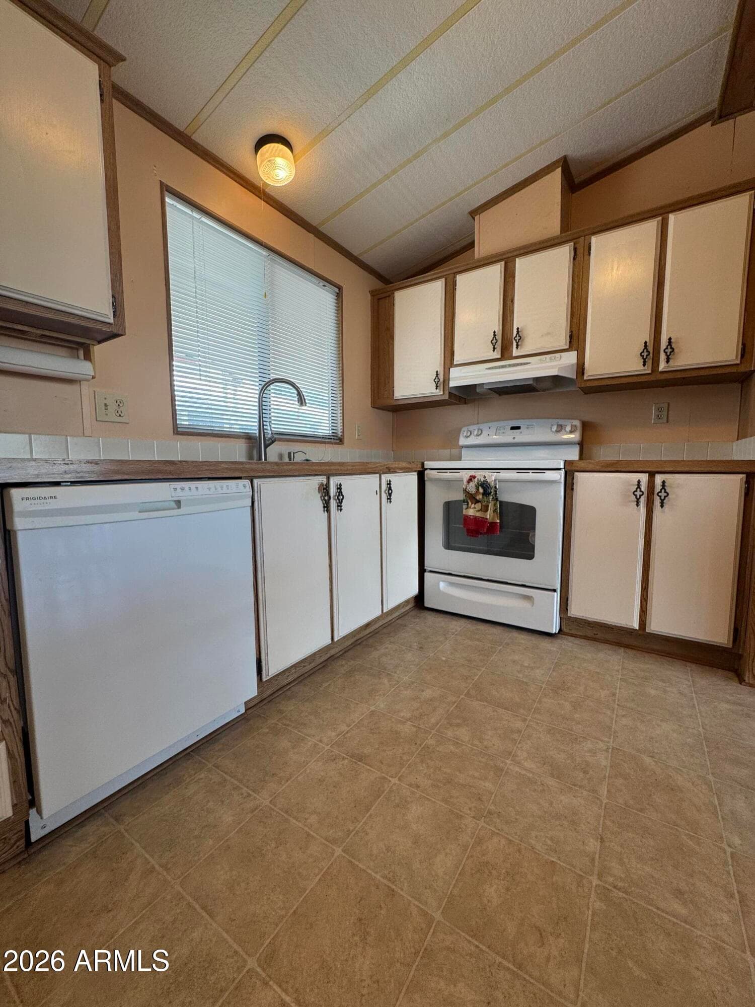 9333 E University Drive 133, Mesa, AZ 85207 — photo 13 of 26