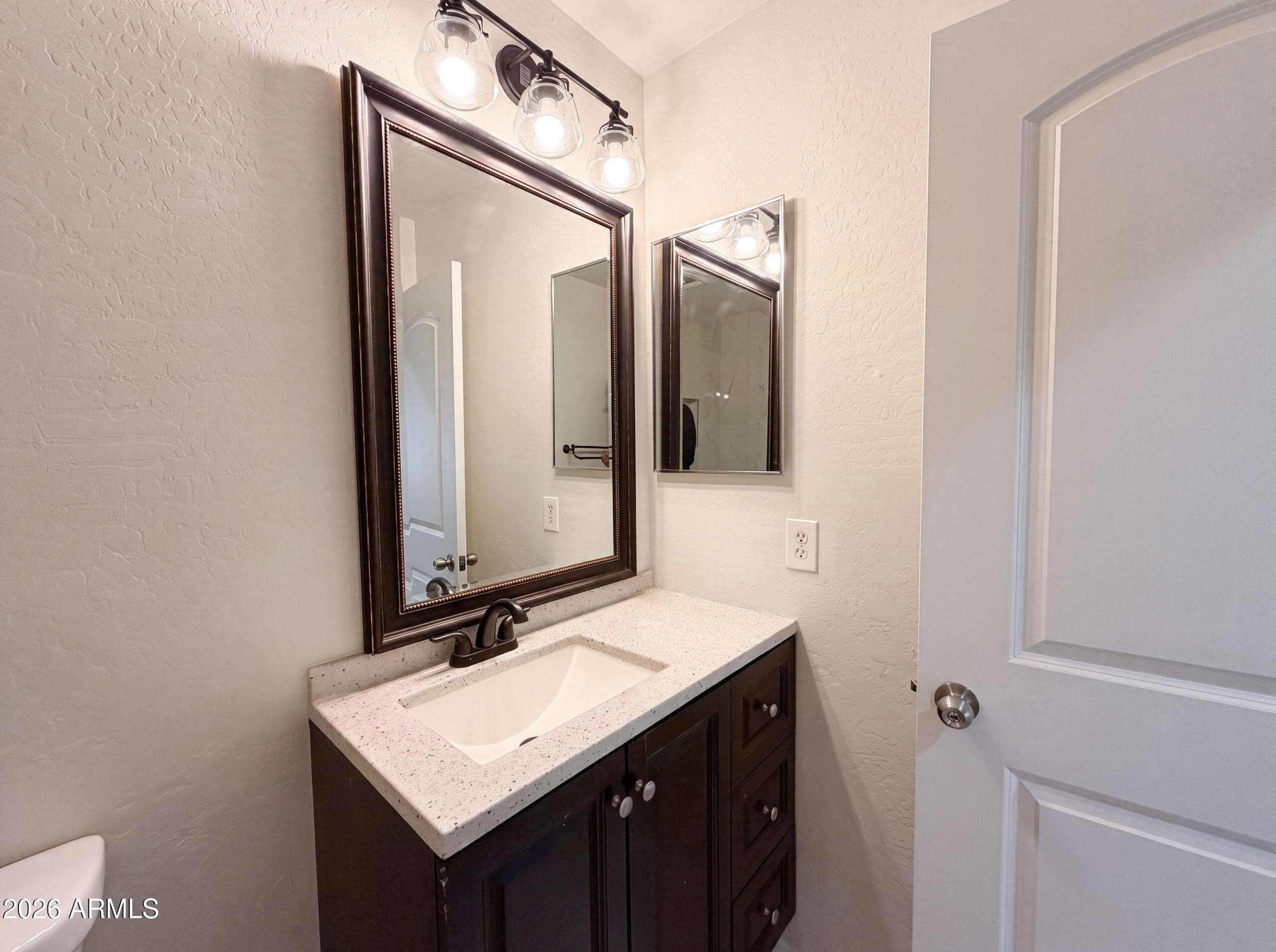 7730 W GILES Road, Phoenix, AZ 85035 — photo 15 of 25