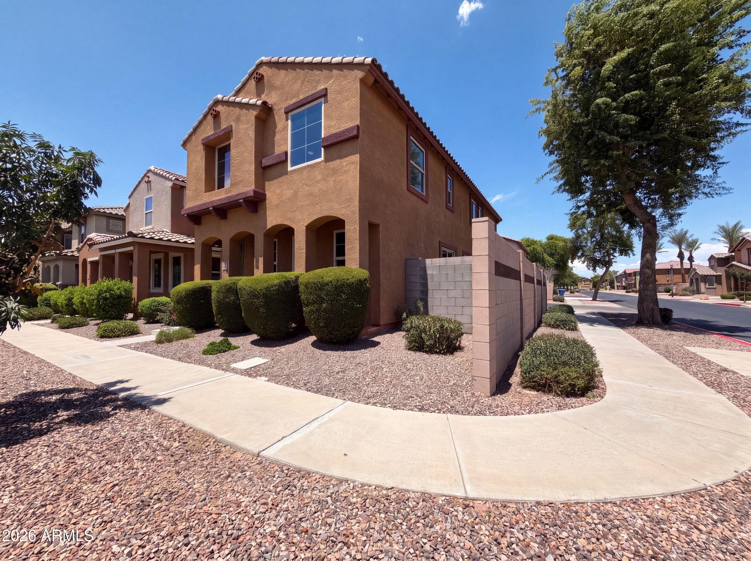7730 W GILES Road, Phoenix, AZ 85035 — photo 22 of 25