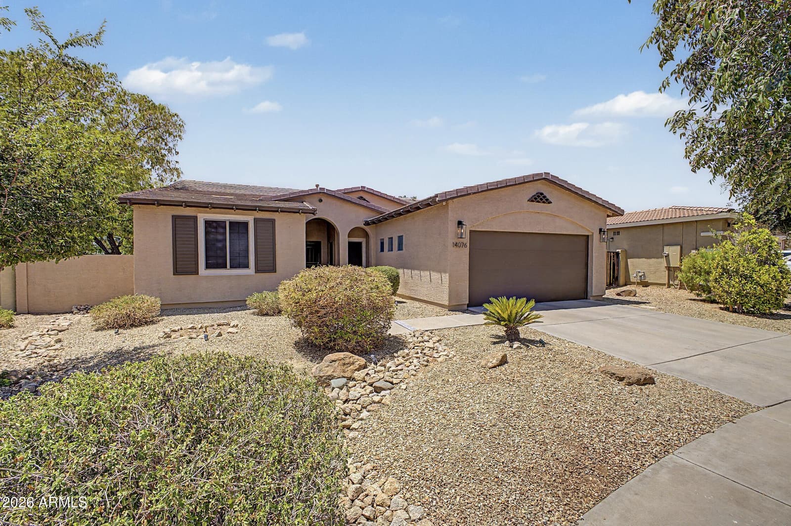 14076 N 138TH Lane, Surprise, AZ 85379 — photo 4 of 34