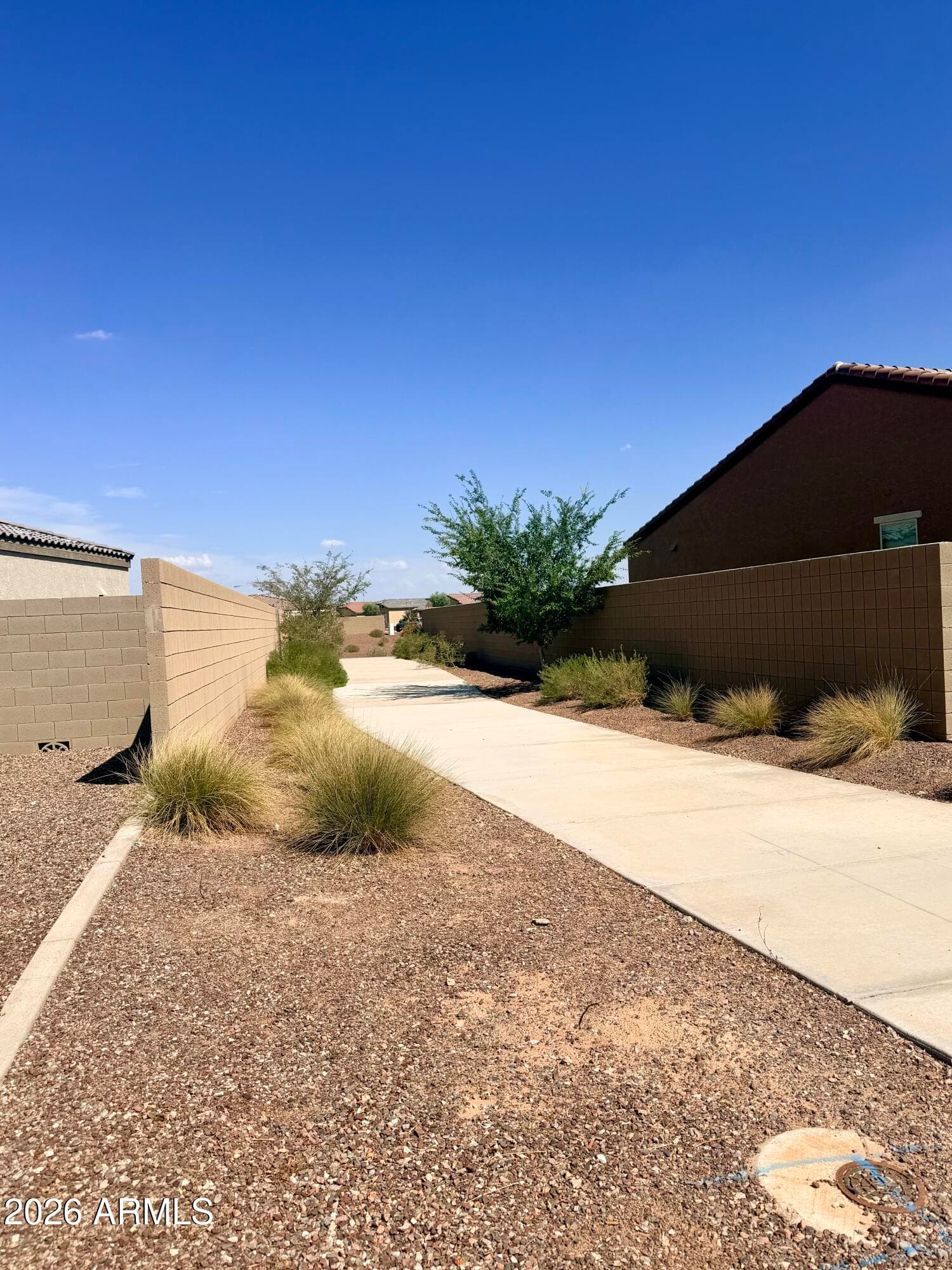 2724 N MULBERRY Place, Casa Grande, AZ 85122 — photo 4 of 25