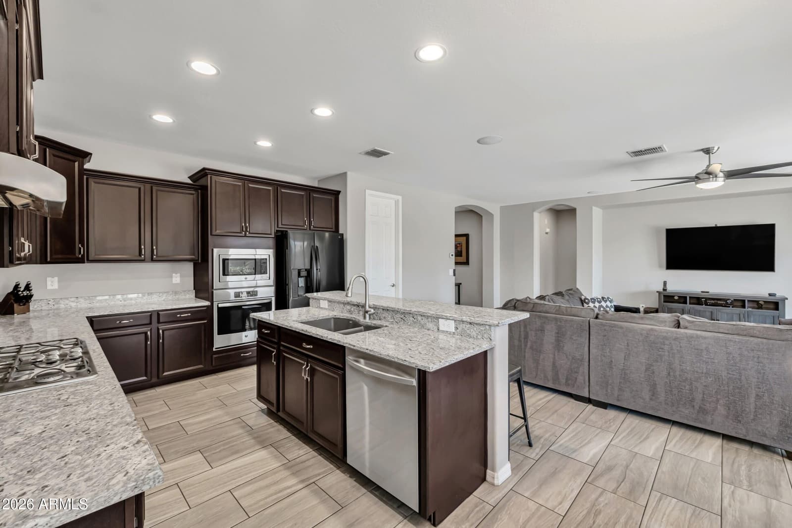 189 W HACKBERRY Avenue, San Tan Valley, AZ 85140 — photo 19 of 65