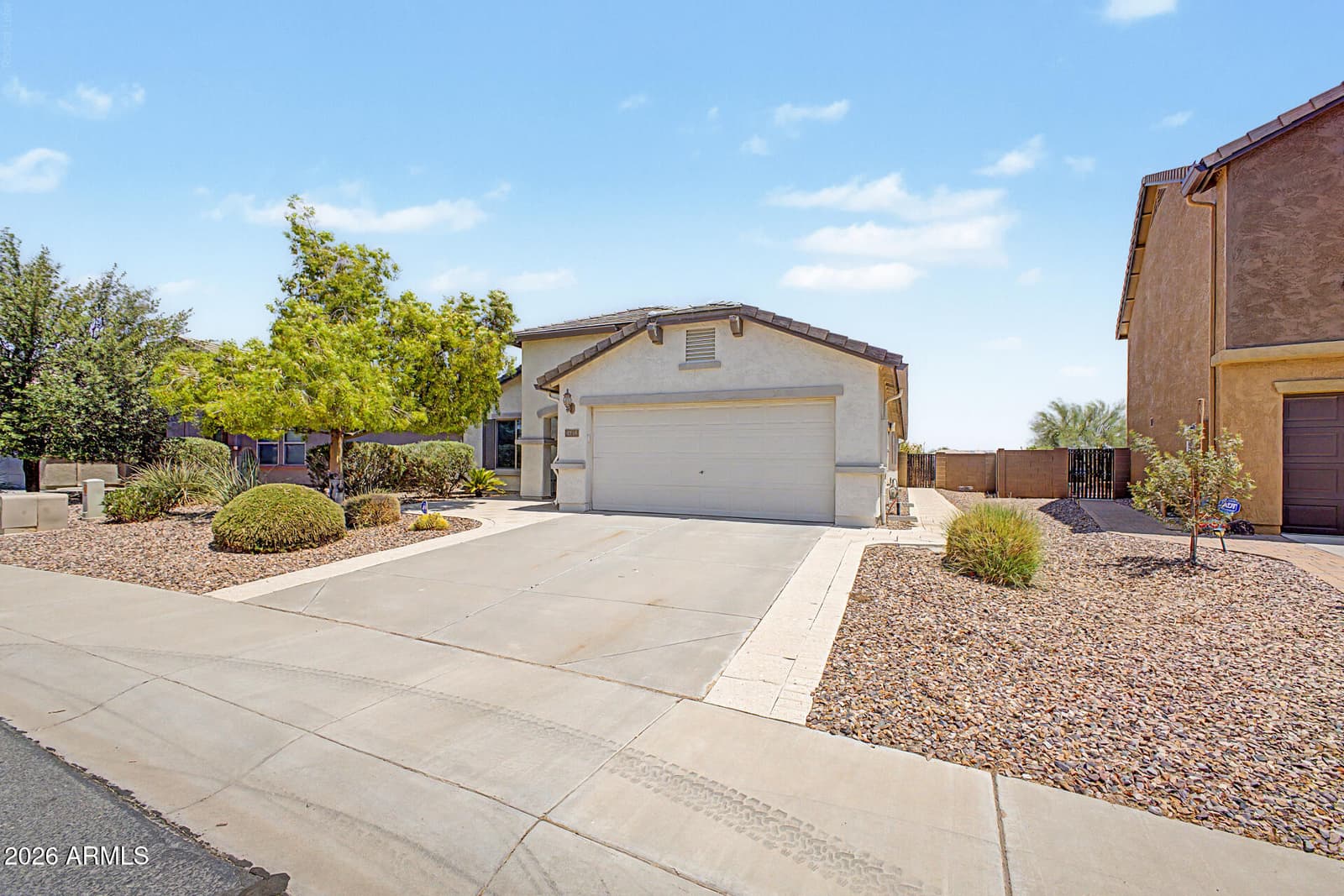 2315 N DAISY Drive, Florence, AZ 85132 — photo 4 of 44