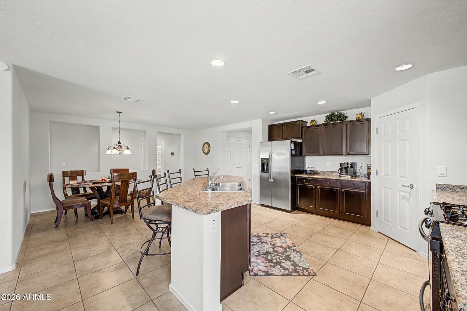 2315 N DAISY Drive, Florence, AZ 85132 — photo 3 of 44