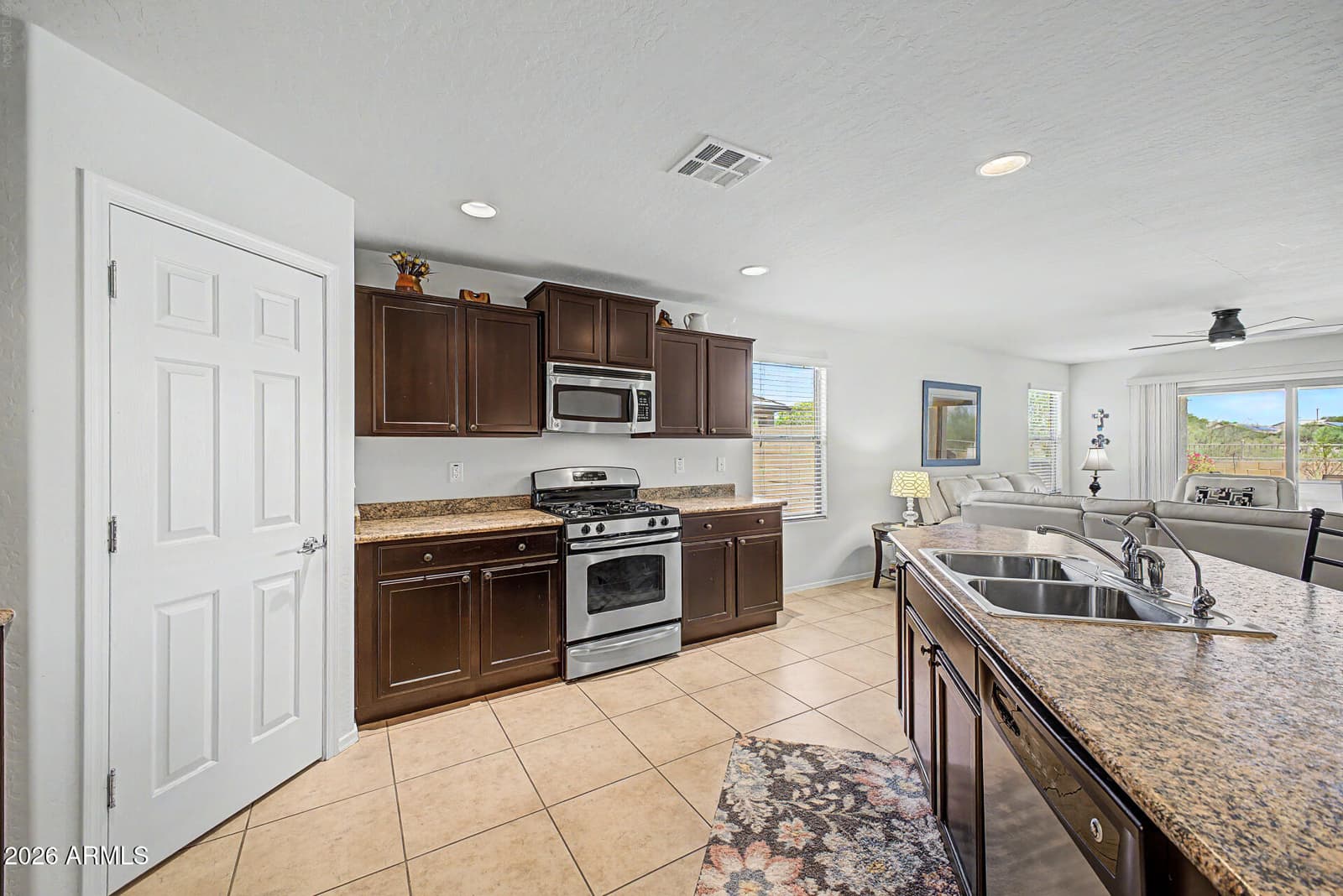 2315 N DAISY Drive, Florence, AZ 85132 — photo 12 of 44