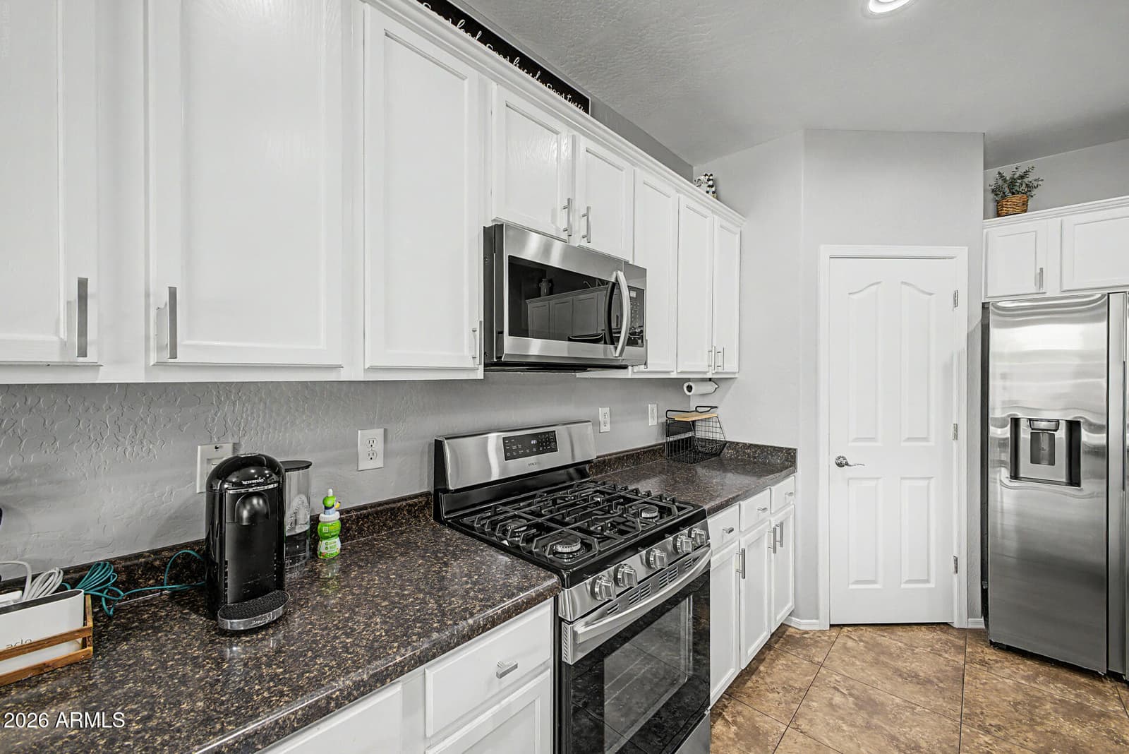3323 S 90TH Lane, Tolleson, AZ 85353 — photo 12 of 38