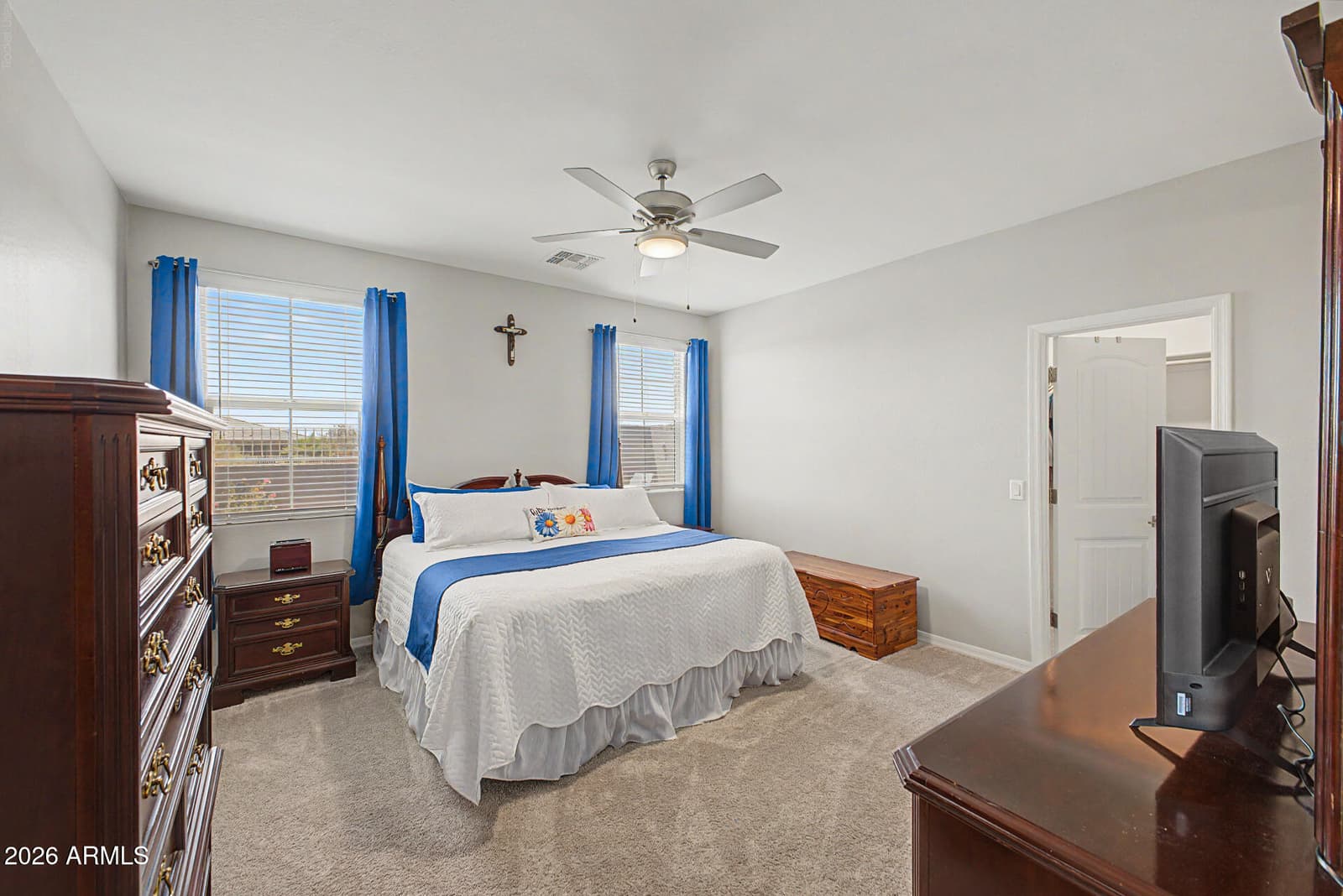 17331 W WANDERING CREEK Road, Goodyear, AZ 85338 — photo 3 of 28