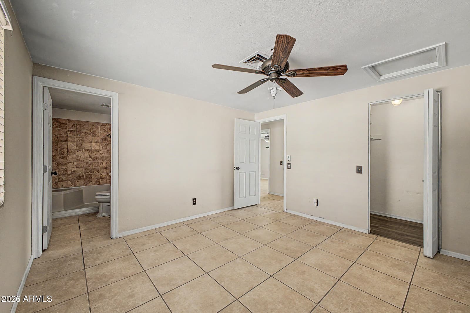 1902 N 41ST Avenue, Phoenix, AZ 85009 — photo 17 of 34