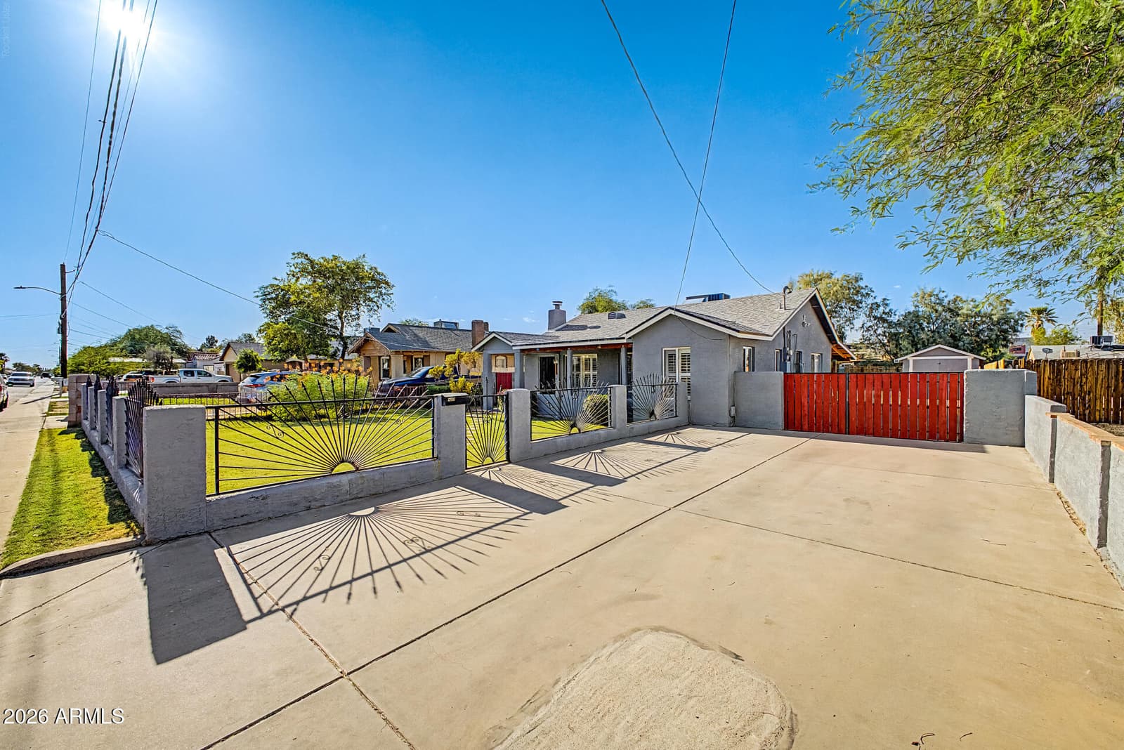 2638 E WILLETTA Street, Phoenix, AZ 85008 — photo 3 of 37