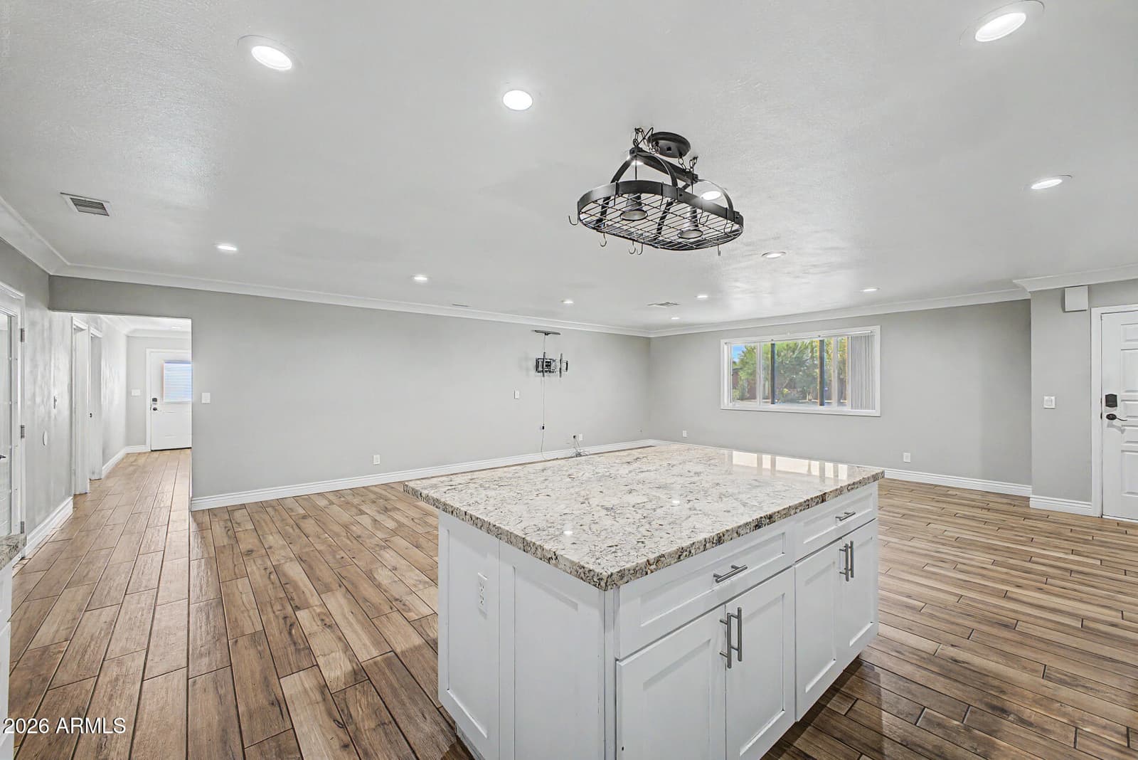 3710 E ARBOR Circle, Mesa, AZ 85206 — photo 14 of 50