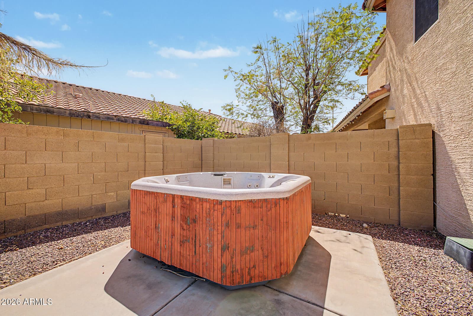 12776 W ALVARADO Road, Avondale, AZ 85392 — photo 8 of 42