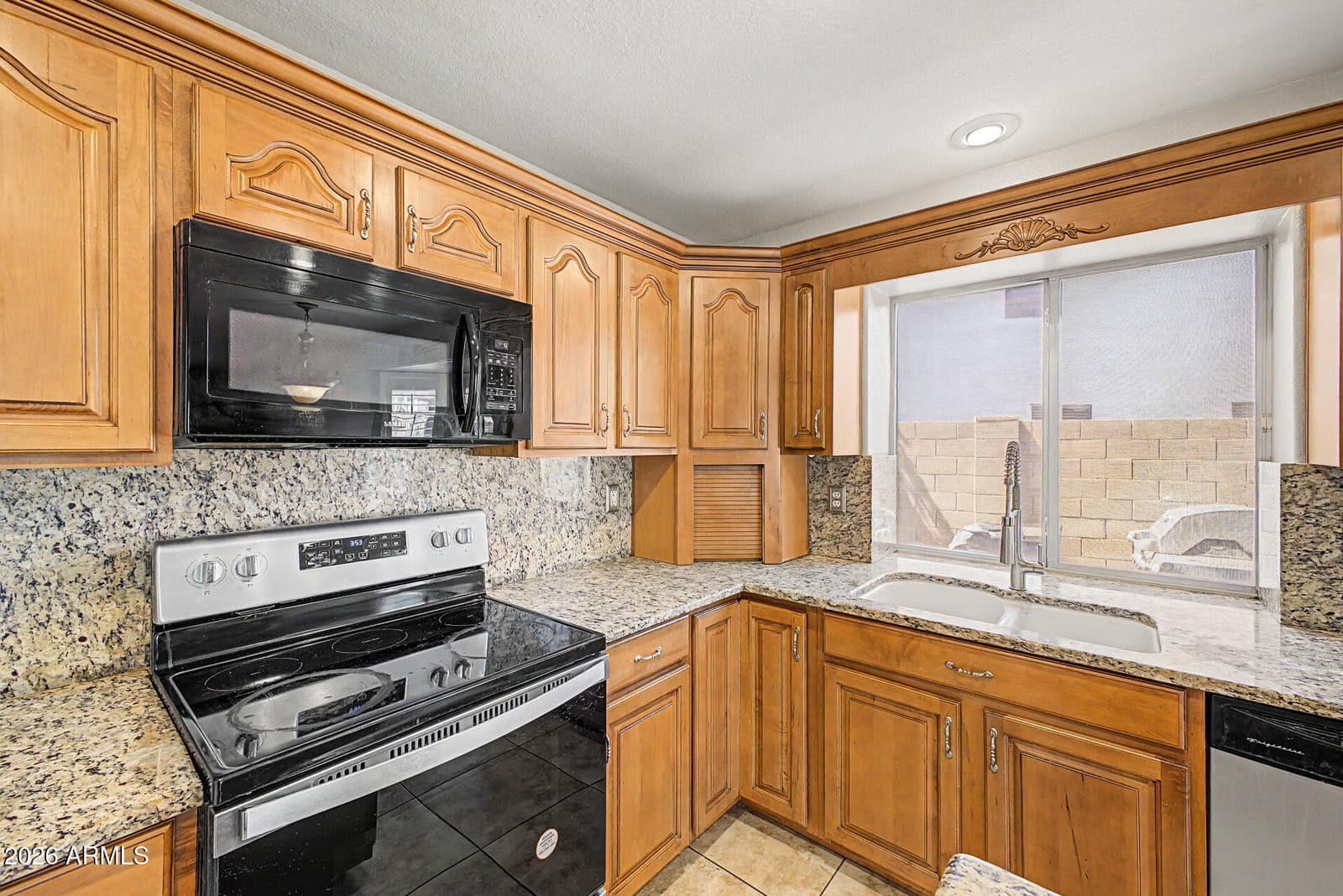 12776 W ALVARADO Road, Avondale, AZ 85392 — photo 13 of 42