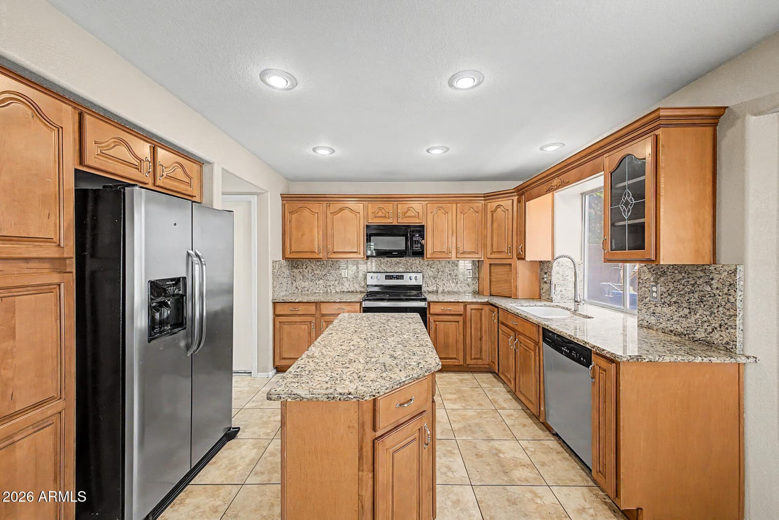 12776 W ALVARADO Road, Avondale, AZ 85392 — photo 15 of 42
