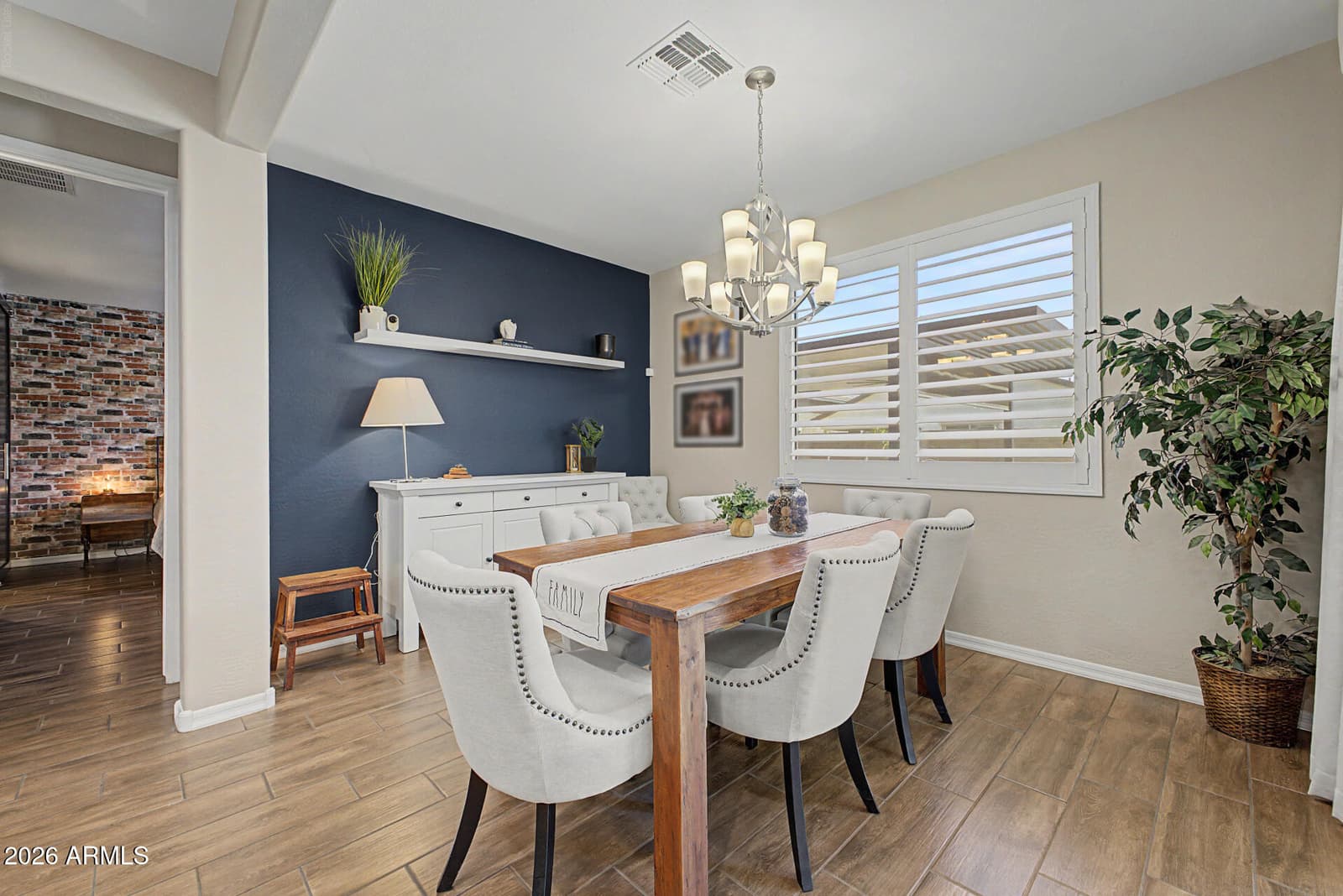 7641 W ODEUM Lane, Phoenix, AZ 85043 — photo 10 of 55
