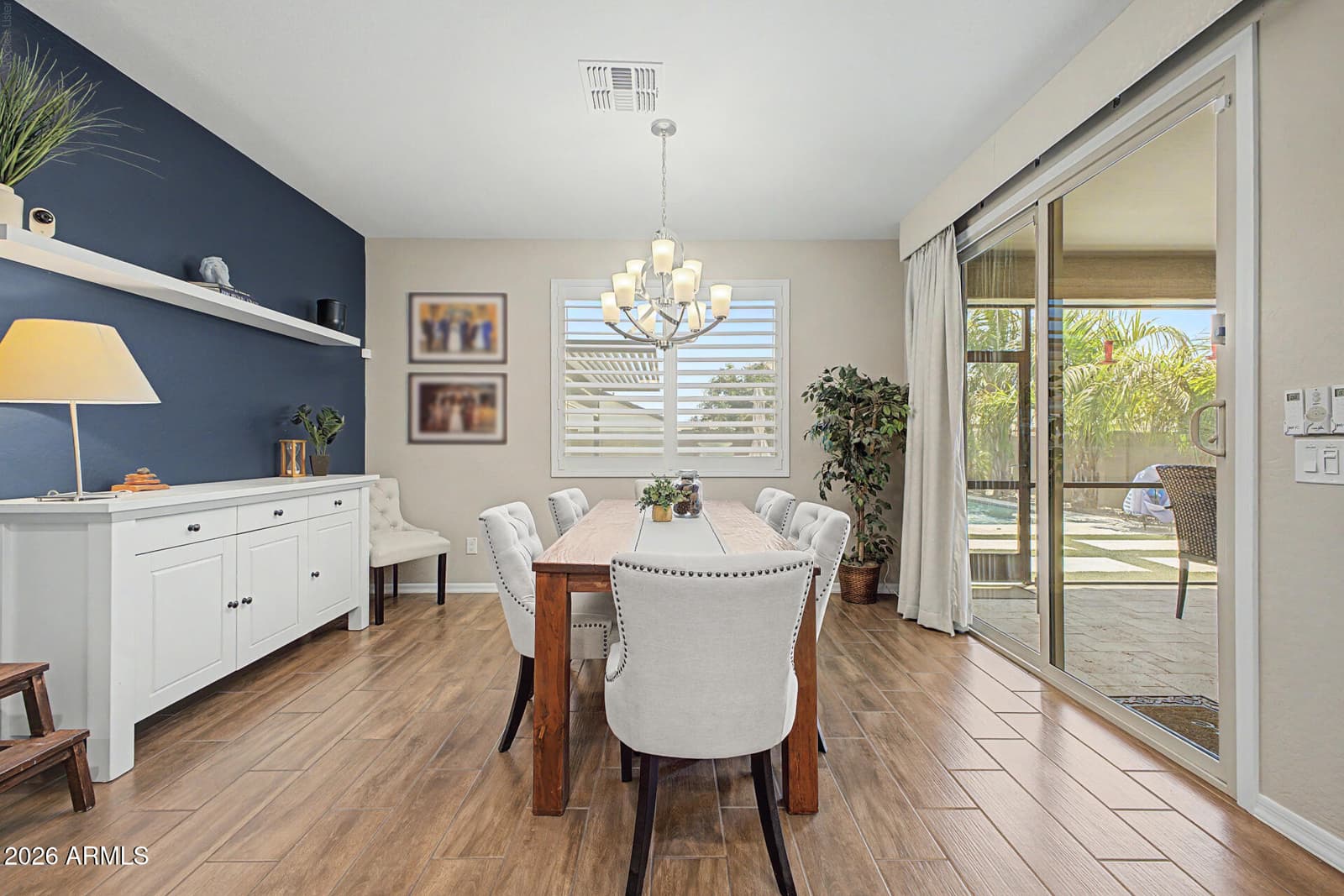 7641 W ODEUM Lane, Phoenix, AZ 85043 — photo 11 of 55