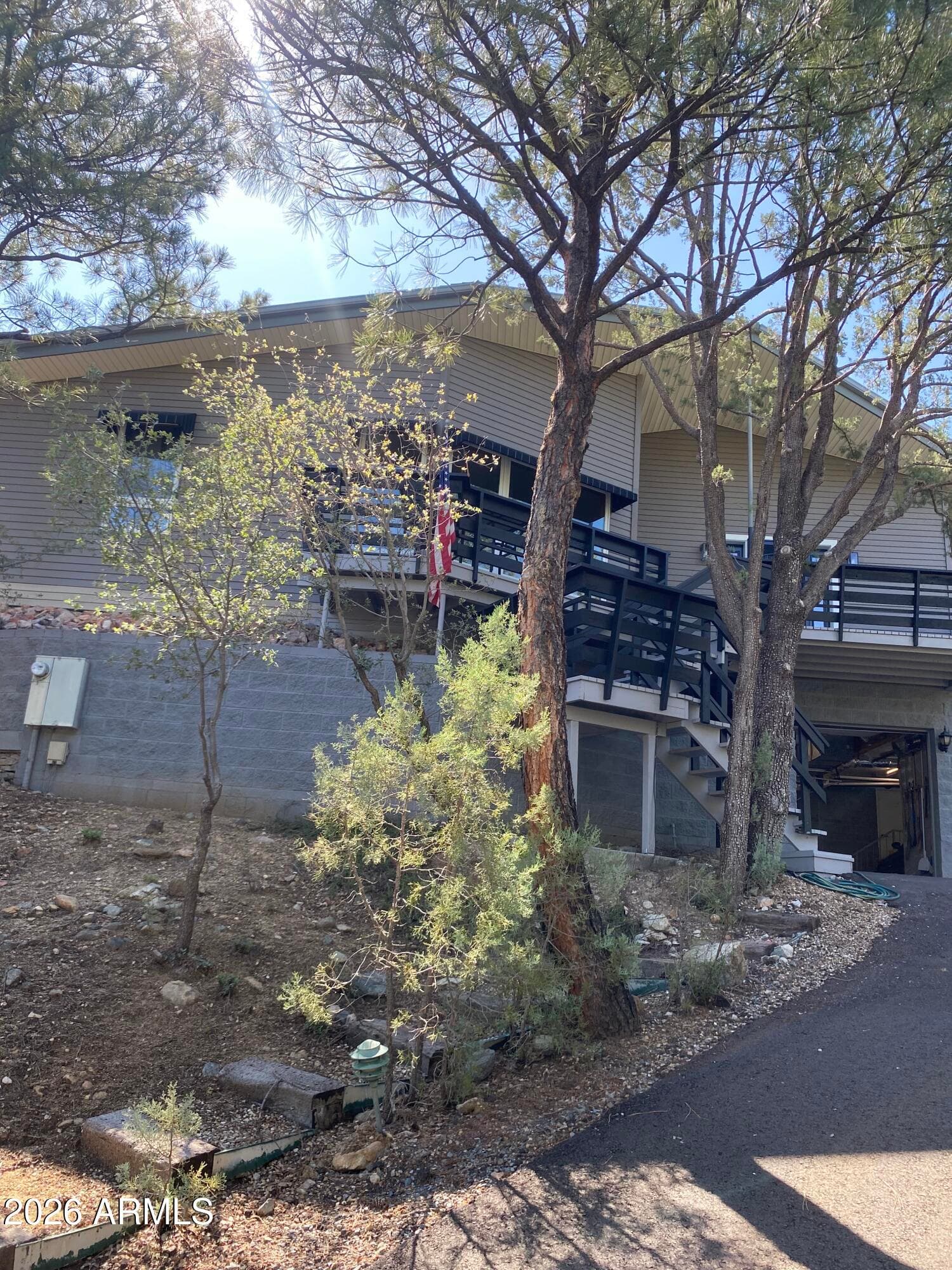 911 SUGARLOAF Road, Prescott, AZ 86303 — photo 1 of 35