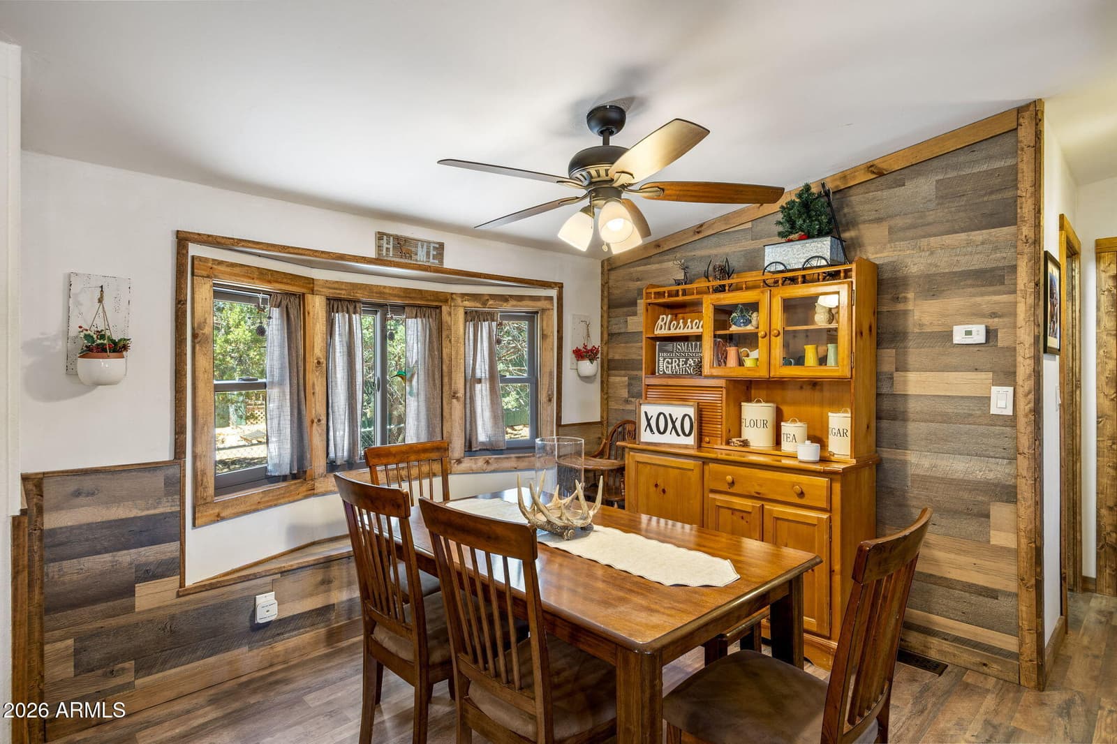 2191 Gingerbread Lane, Overgaard, AZ 85933 — photo 5 of 34