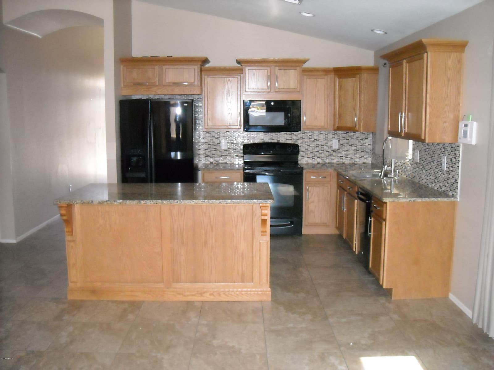 37012 W Leonessa Avenue, Maricopa, AZ 85138 — photo 2 of 7
