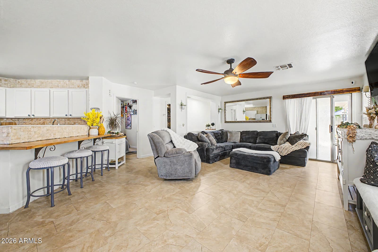 2370 E PEACH TREE Drive, Chandler, AZ 85249 — photo 3 of 21
