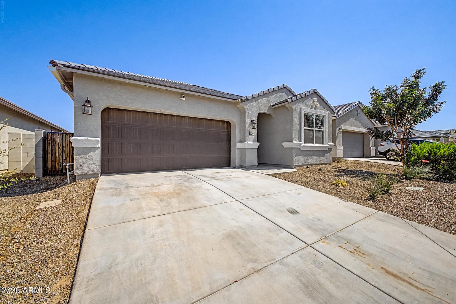 3328 W SEAVER Avenue, Apache Junction, AZ 85120 — photo 4 of 36