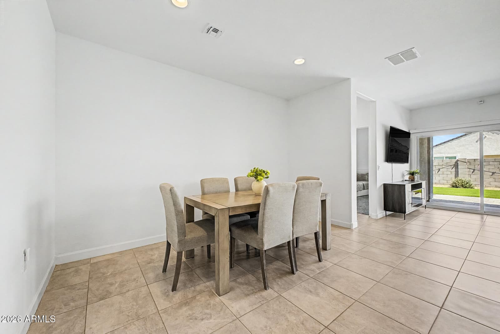 3328 W SEAVER Avenue, Apache Junction, AZ 85120 — photo 13 of 36