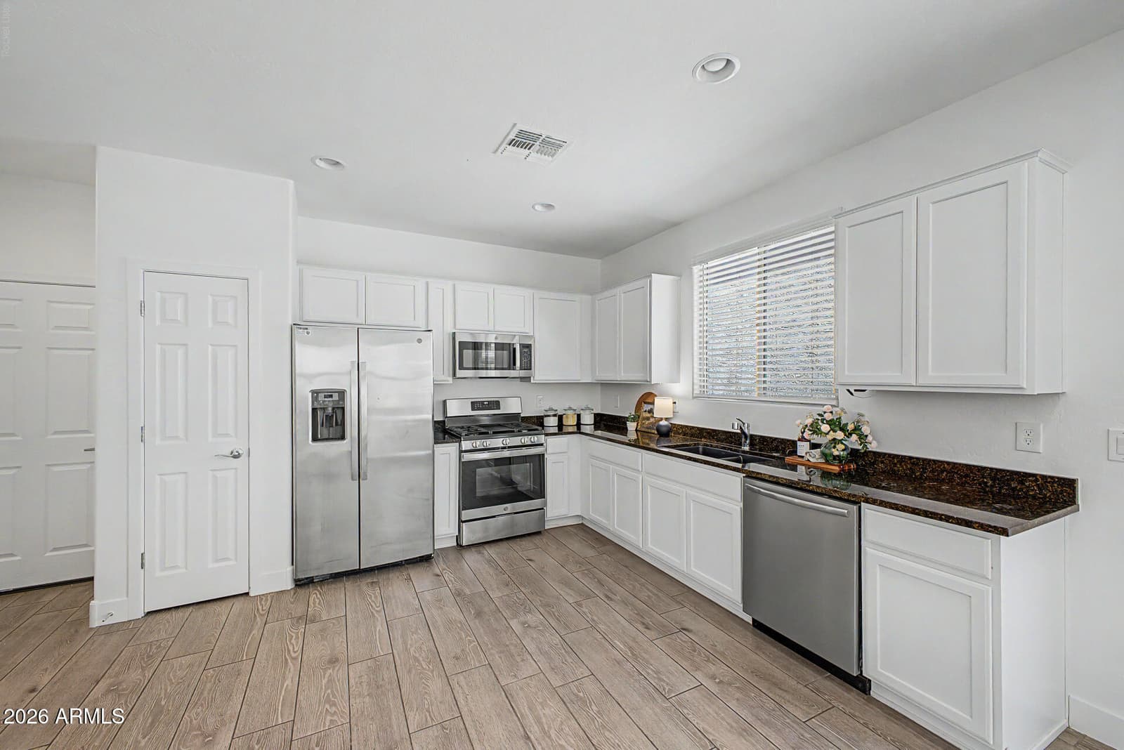 1717 S 82ND Place, Mesa, AZ 85209 — photo 5 of 32