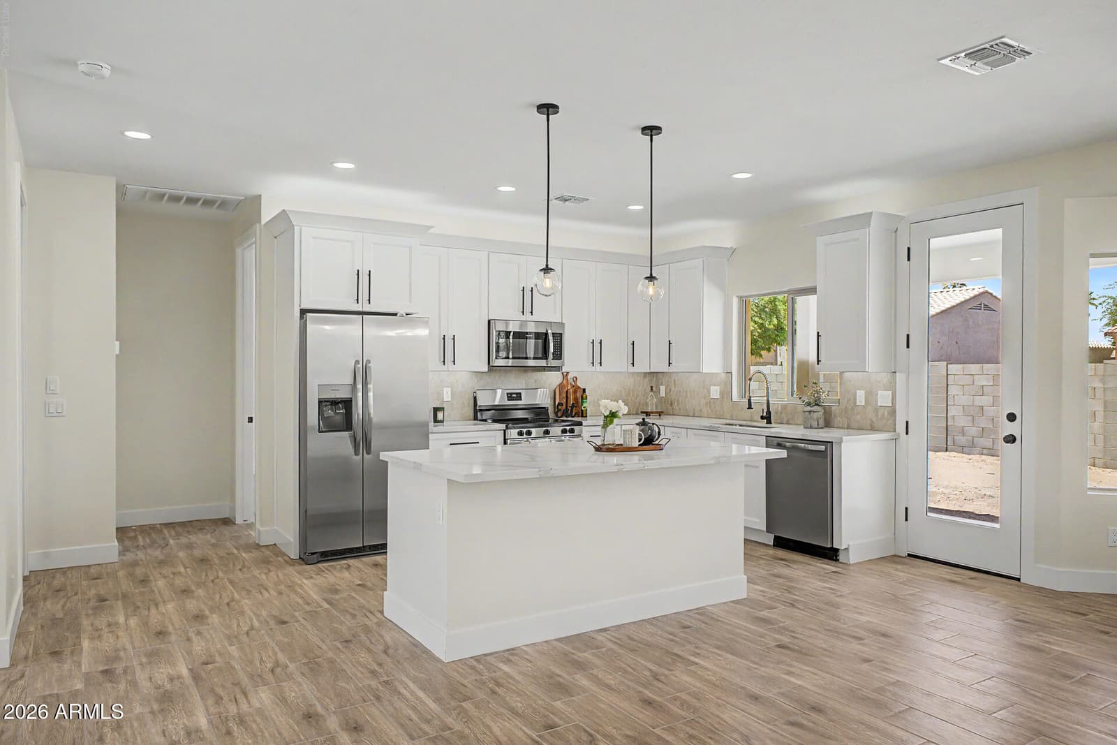 9540 W KRAMER Lane, Arizona City, AZ 85123 — photo 12 of 33