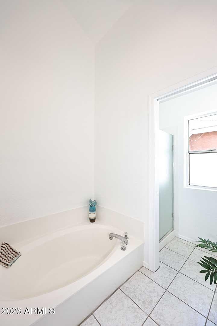 912 E Annette Drive, Phoenix, AZ 85022 — photo 11 of 32