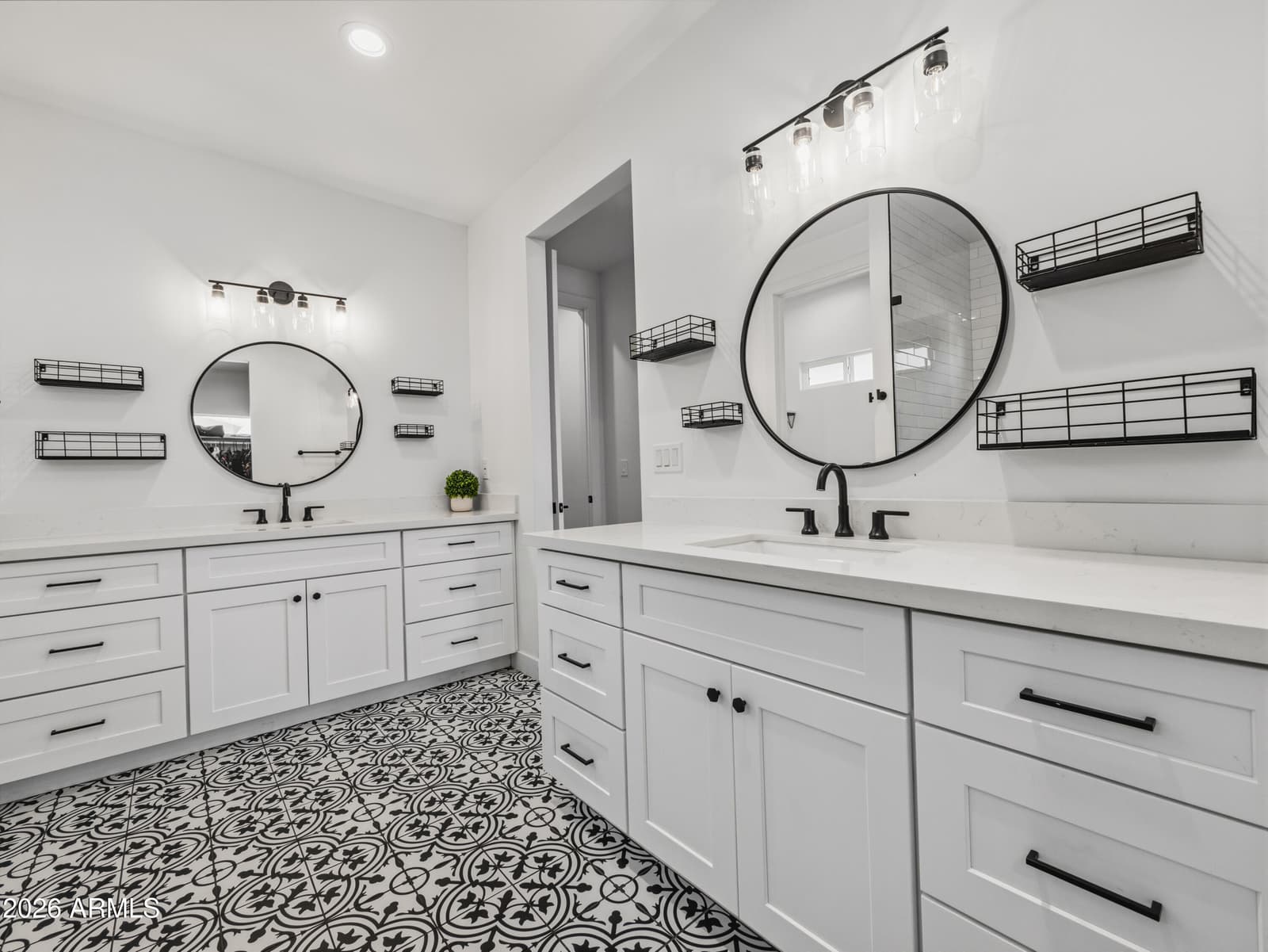 2345 N 28th Place, Phoenix, AZ 85008 — photo 14 of 21