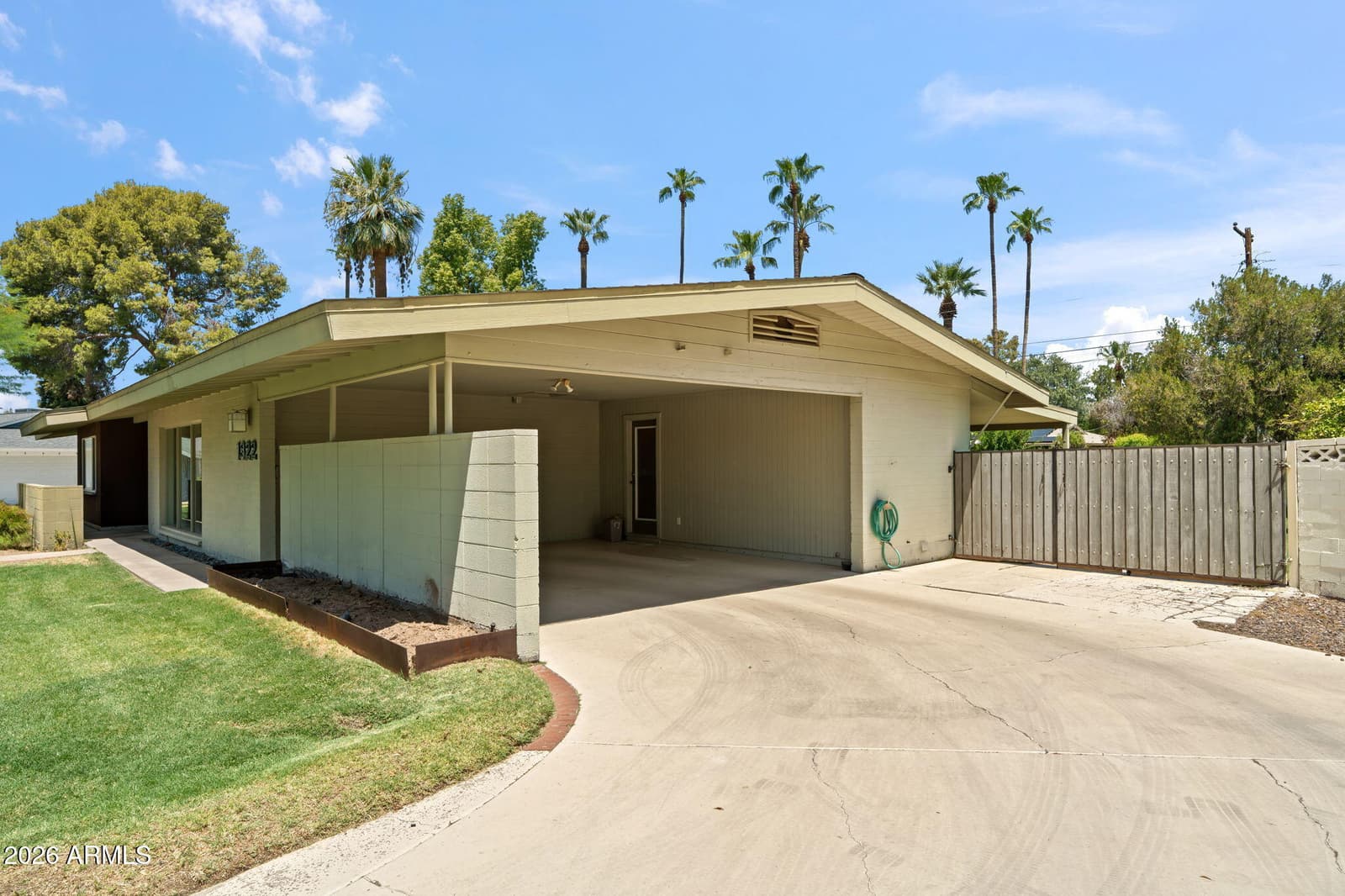 1322 W FRIER Drive, Phoenix, AZ 85021 — photo 4 of 33