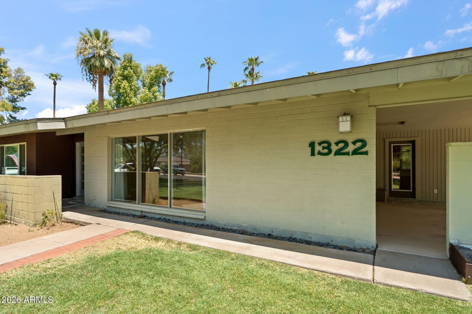 1322 W FRIER Drive, Phoenix, AZ 85021 — photo 3 of 33