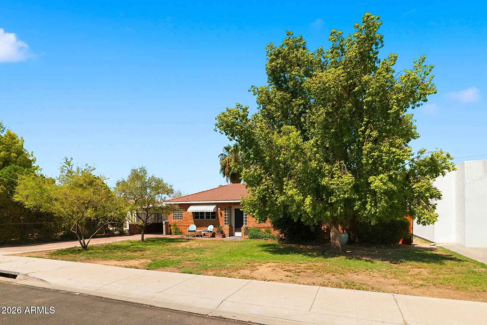 3008 N 24TH Place, Phoenix, AZ 85016 — photo 4 of 65
