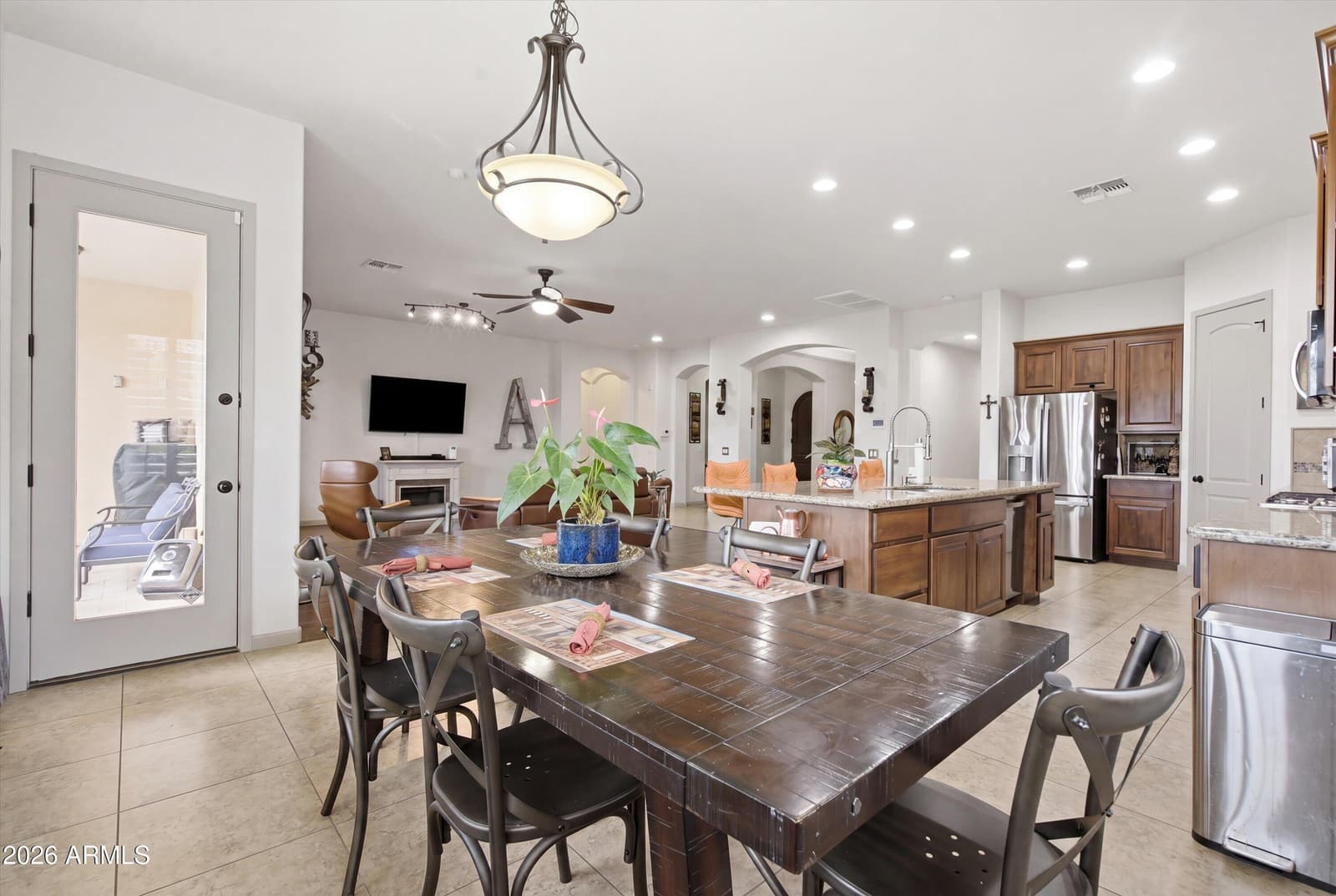 9108 S 15TH Way, Phoenix, AZ 85042 — photo 13 of 44