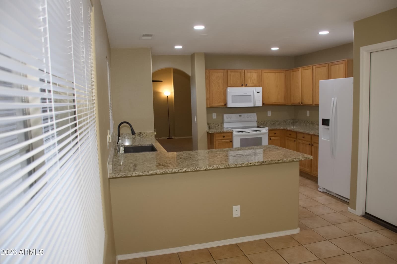 2337 E 39TH Avenue, Apache Junction, AZ 85119 — photo 7 of 35