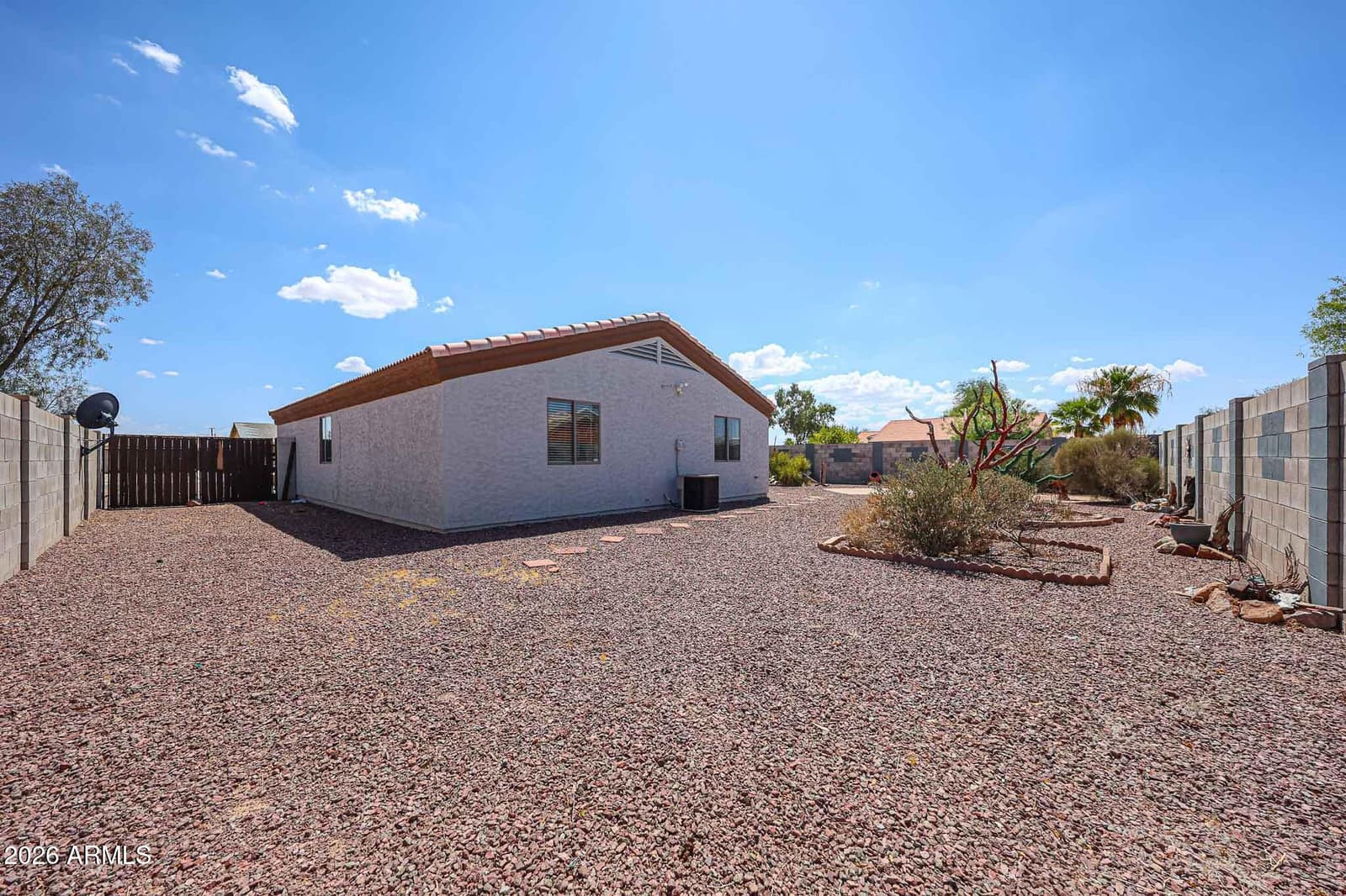 9870 W CAMELIA Drive, Arizona City, AZ 85123 — photo 29 of 51