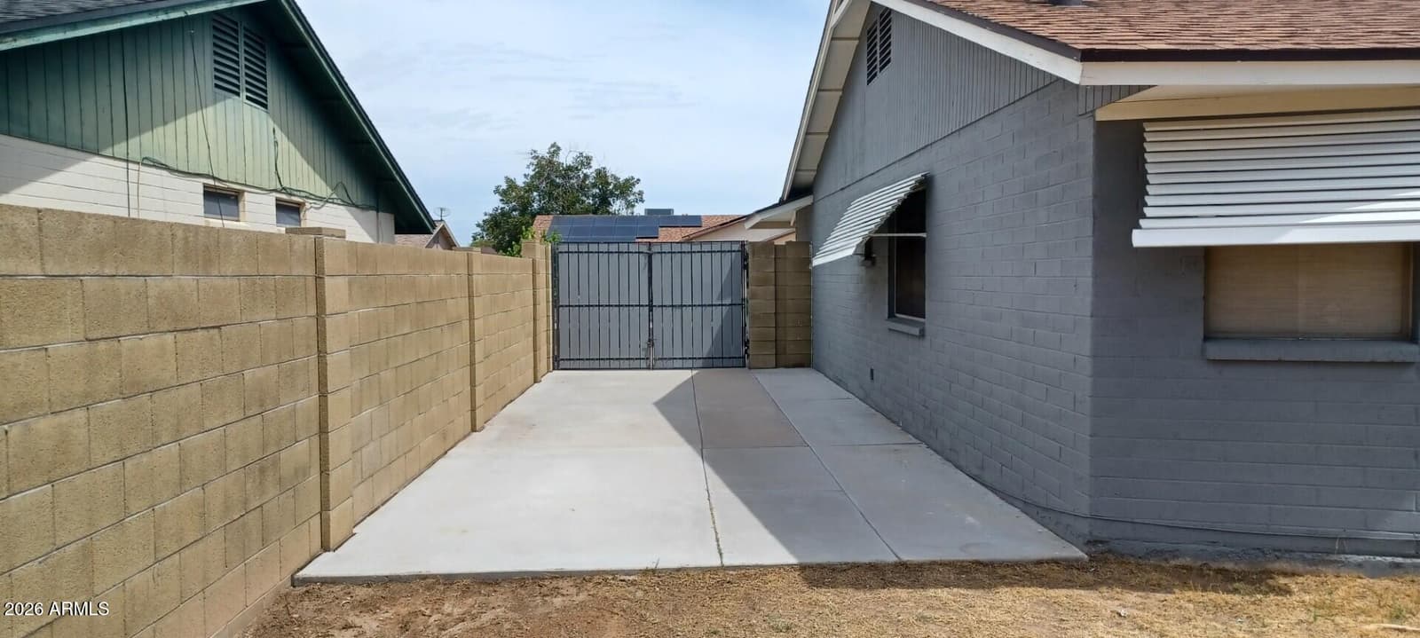6533 W ALTADENA Avenue, Glendale, AZ 85304 — photo 1 of 31