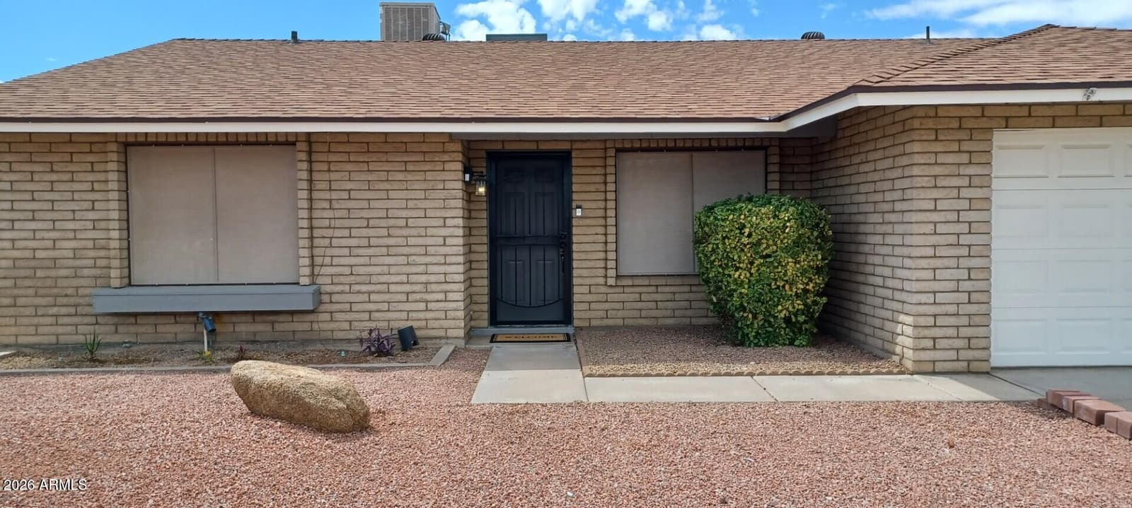 6533 W ALTADENA Avenue, Glendale, AZ 85304 — photo 4 of 31