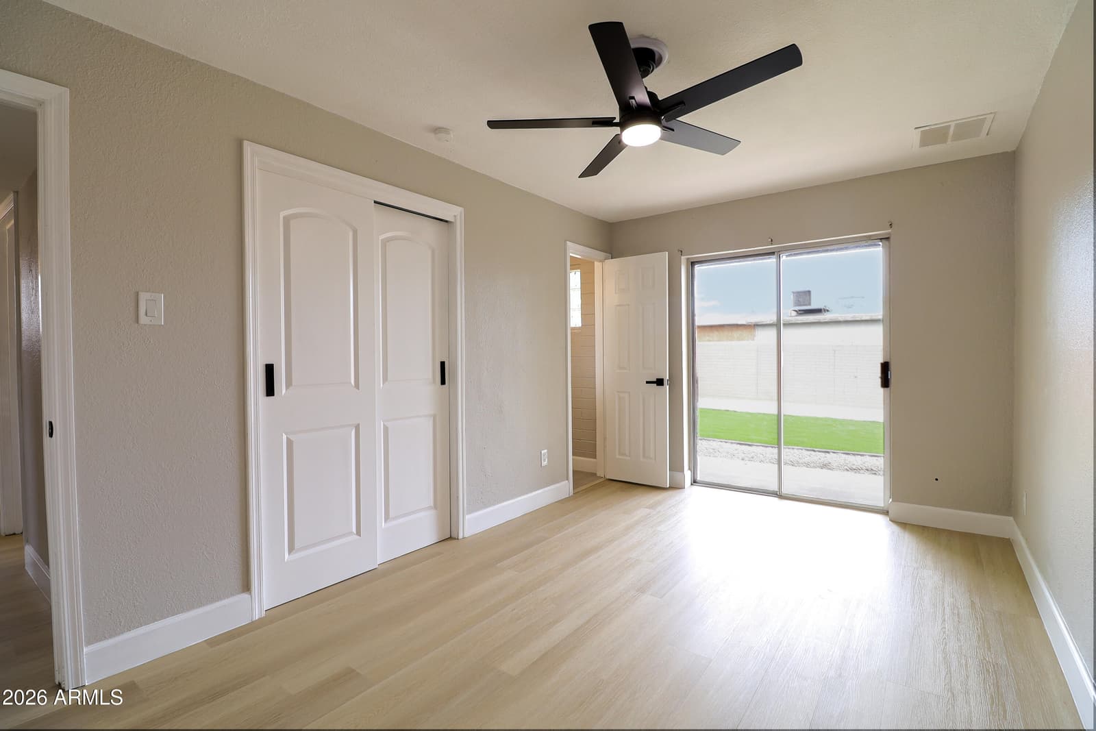 2936 W HIGHLAND Avenue, Phoenix, AZ 85017 — photo 12 of 21
