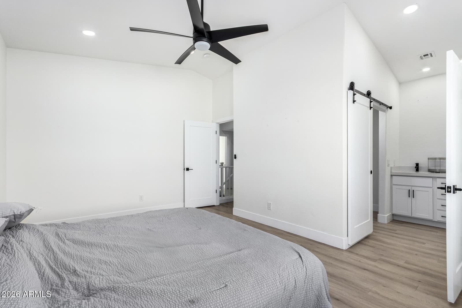 3034 N 39TH Street 12, Phoenix, AZ 85018 — photo 9 of 18