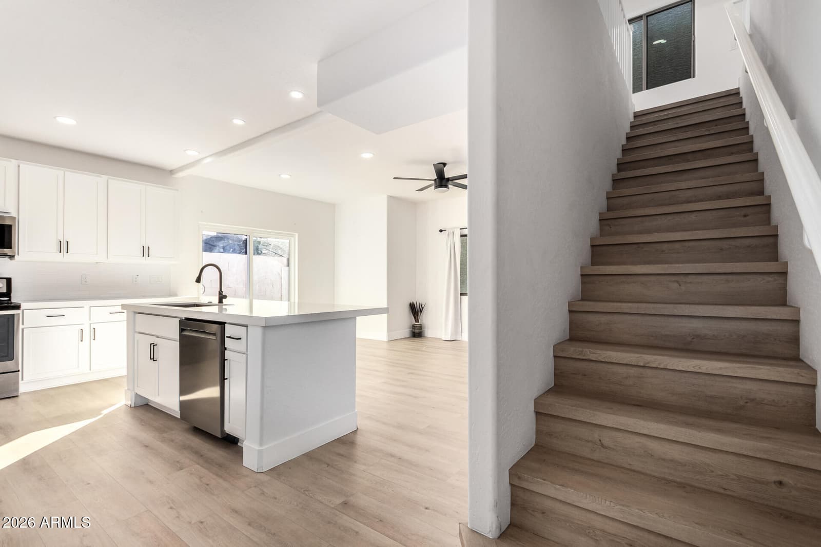 3034 N 39TH Street 12, Phoenix, AZ 85018 — photo 16 of 18